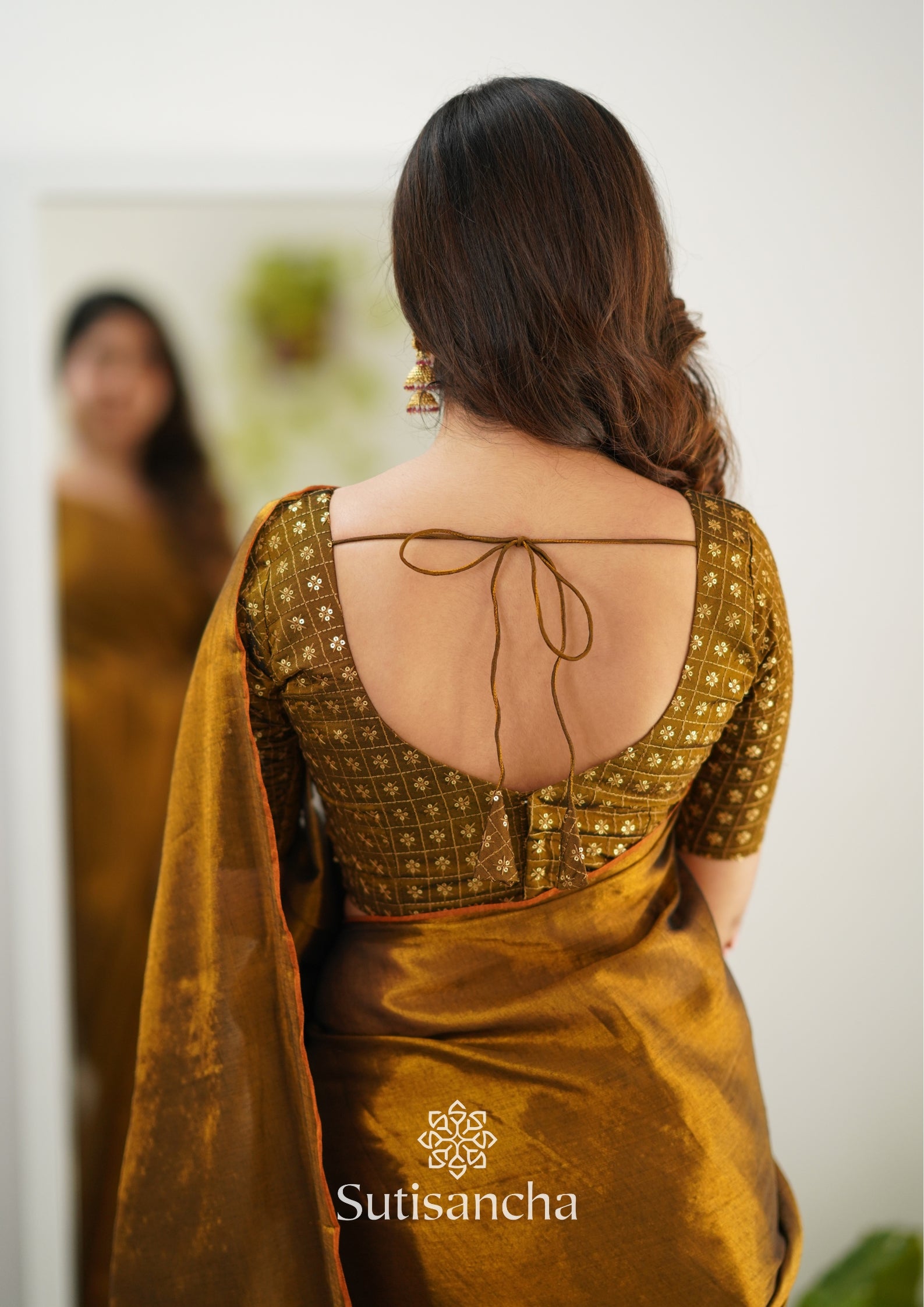 Sutisancha Metallic Gold Handloom Tissue Saree With Designer Blouse