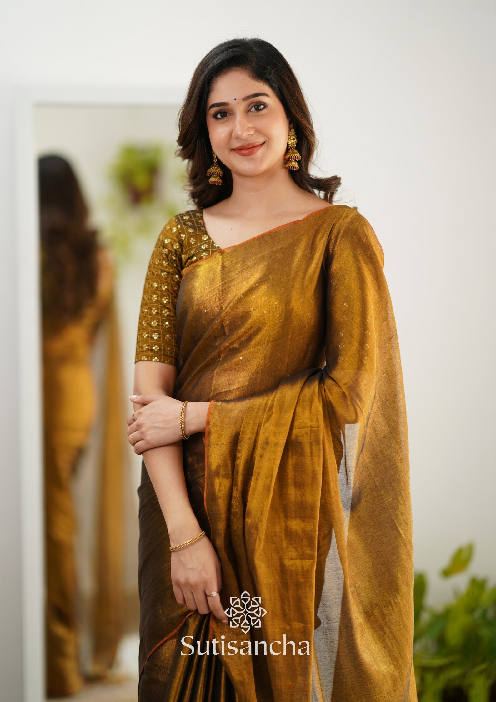 Sutisancha Metallic Gold Handloom Tissue Saree With Designer Blouse
