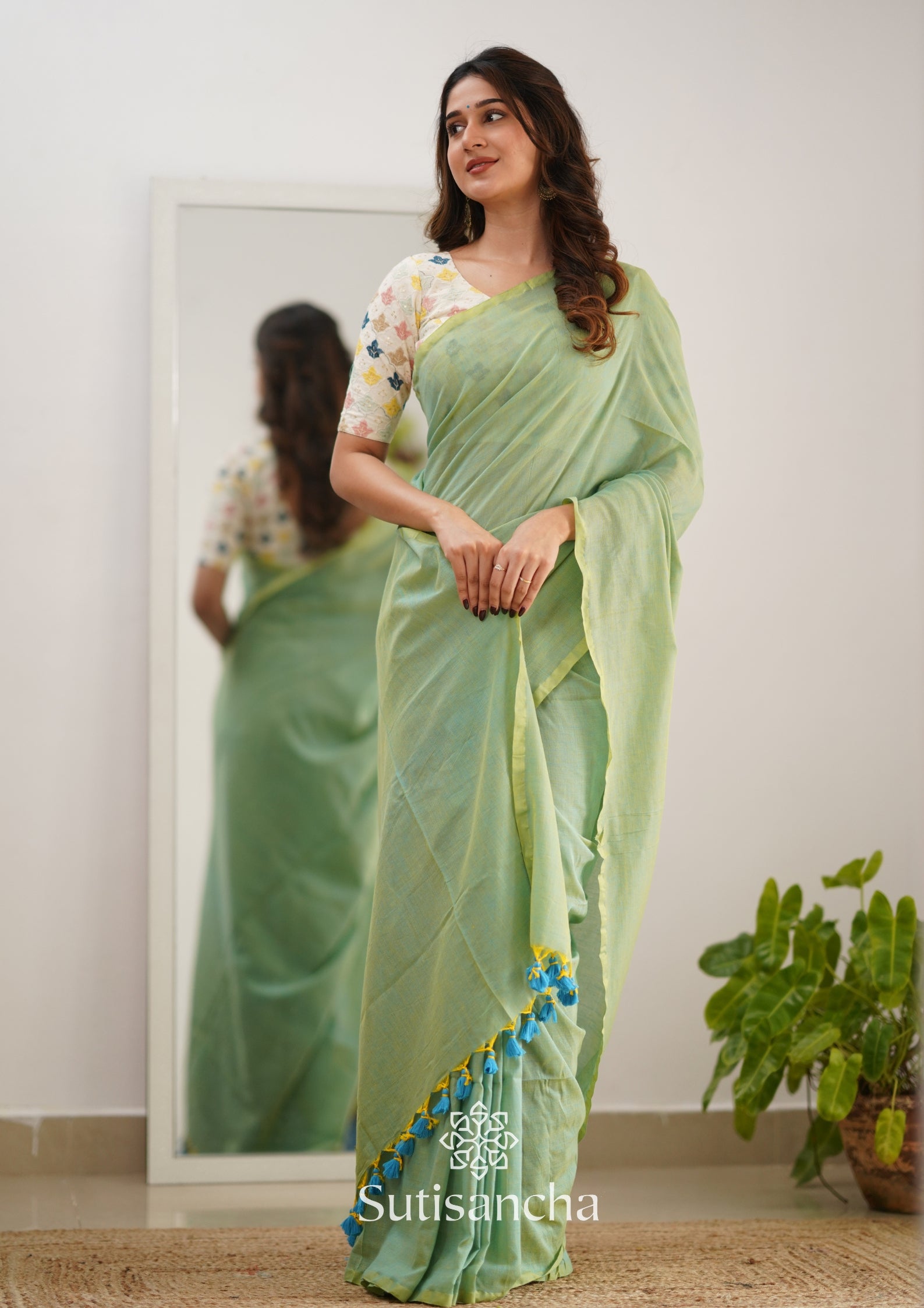 Sutisancha Pistachio Green Handloom Cotton Saree With Designer Blouse