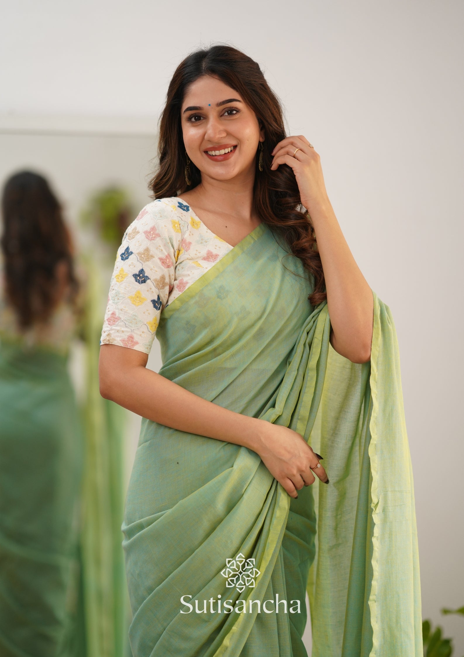 Sutisancha Pistachio Green Handloom Cotton Saree With Designer Blouse