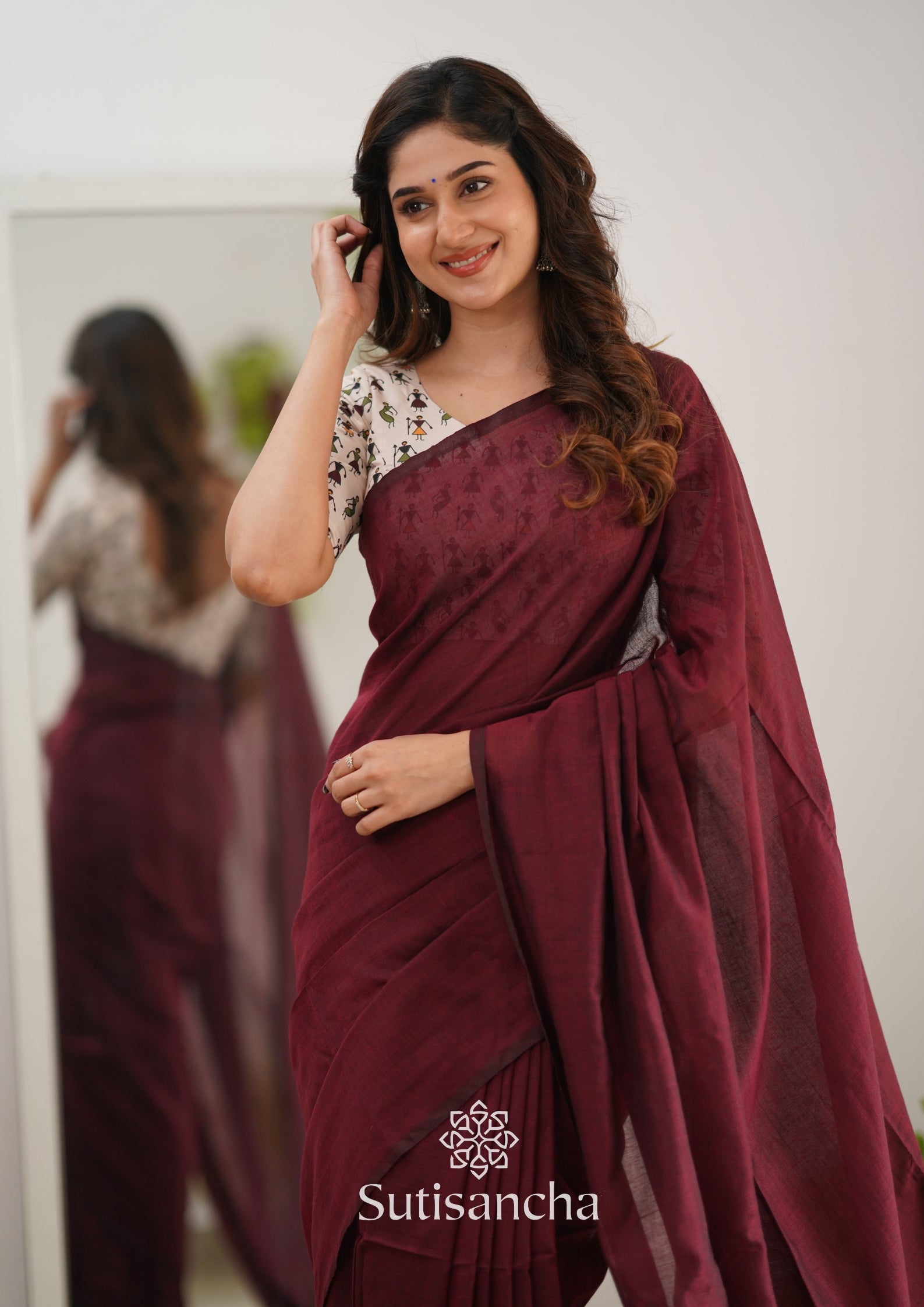 Sutisancha Maroon Handloom Cotton Saree With Doll Print Blouse