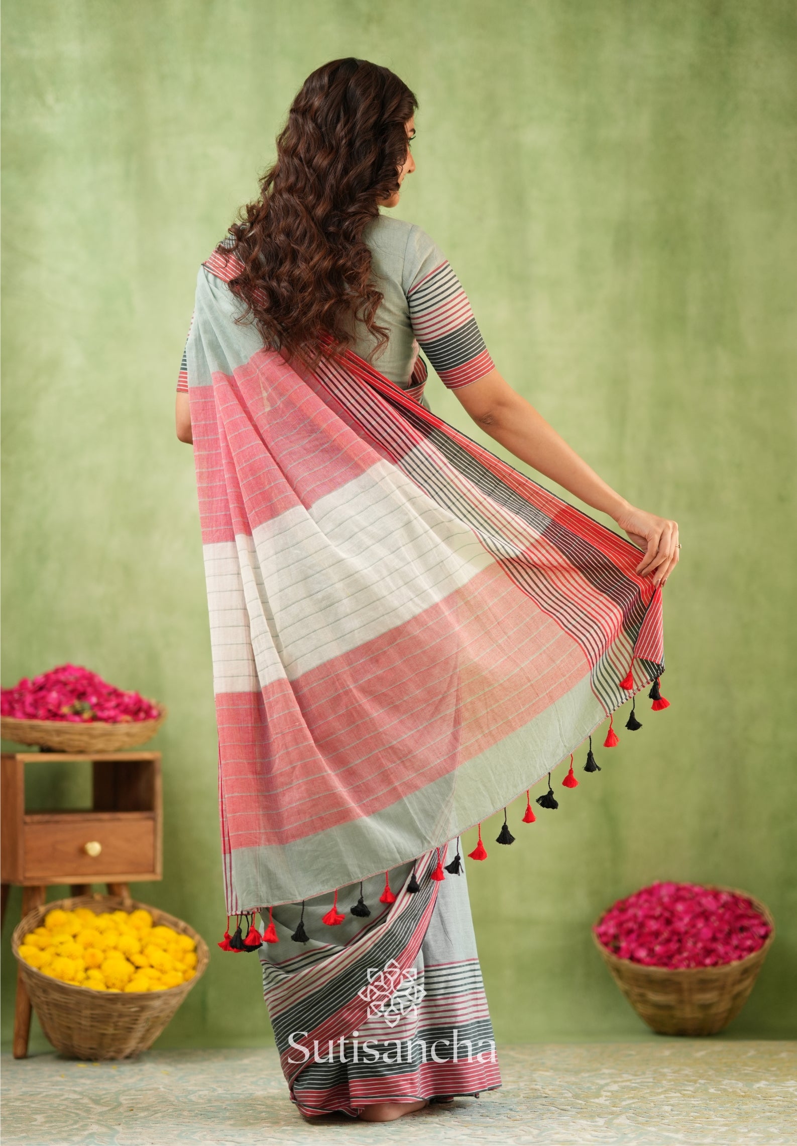 Sootrali – Striped Cotton Elegance