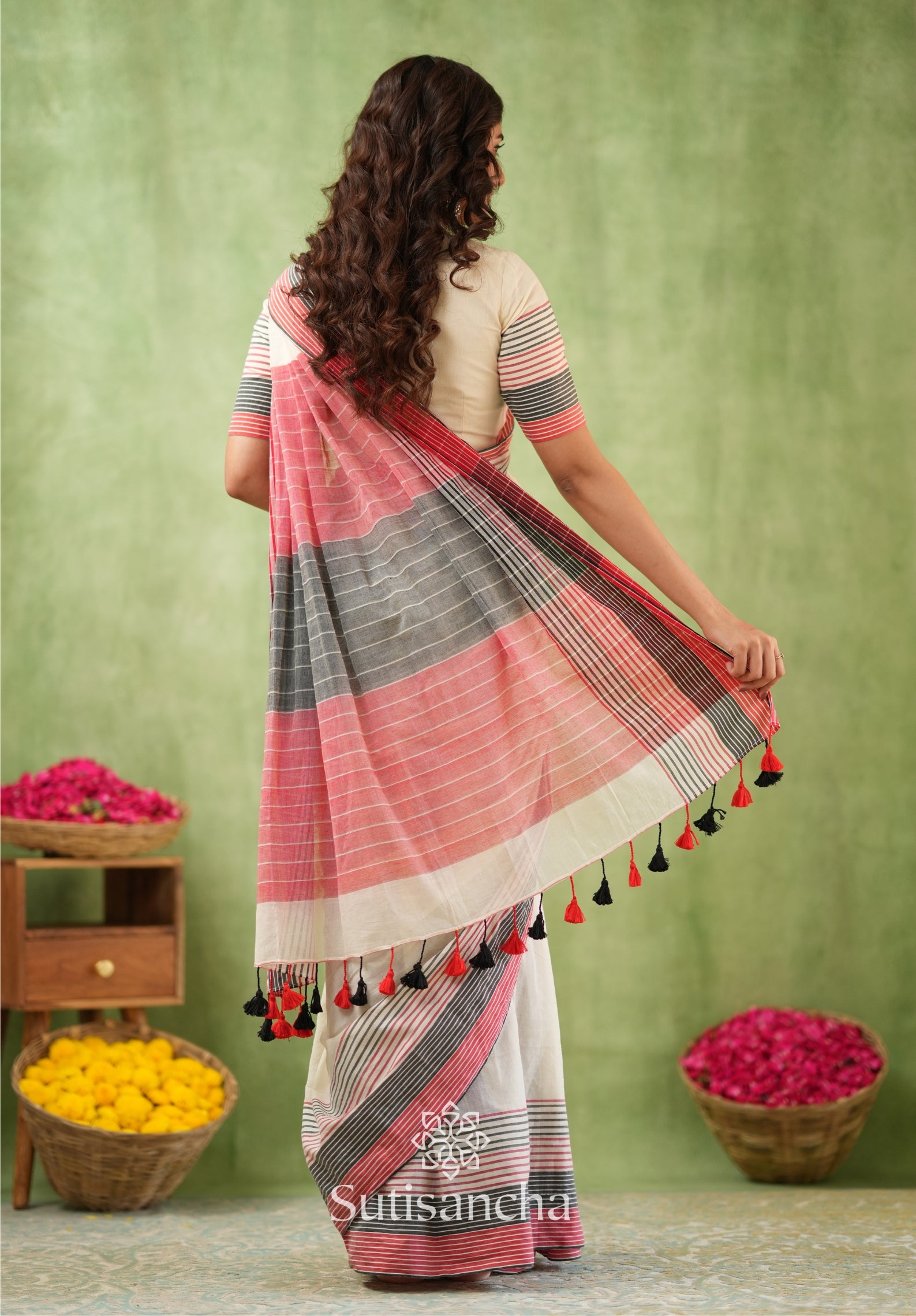 Sootrali – Striped Cotton Elegance