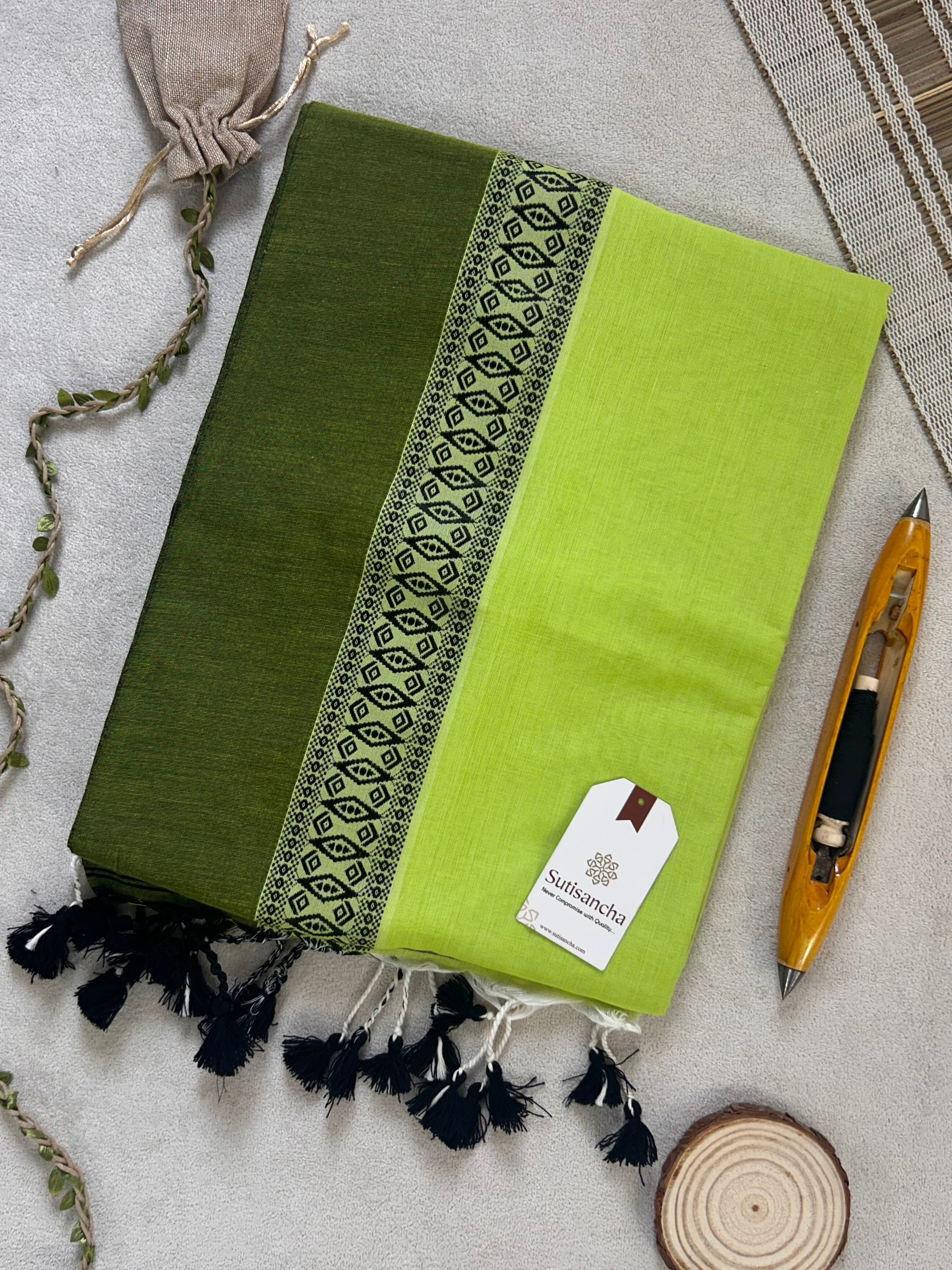 Loomed to Perfection: Handwoven Cotton Saree