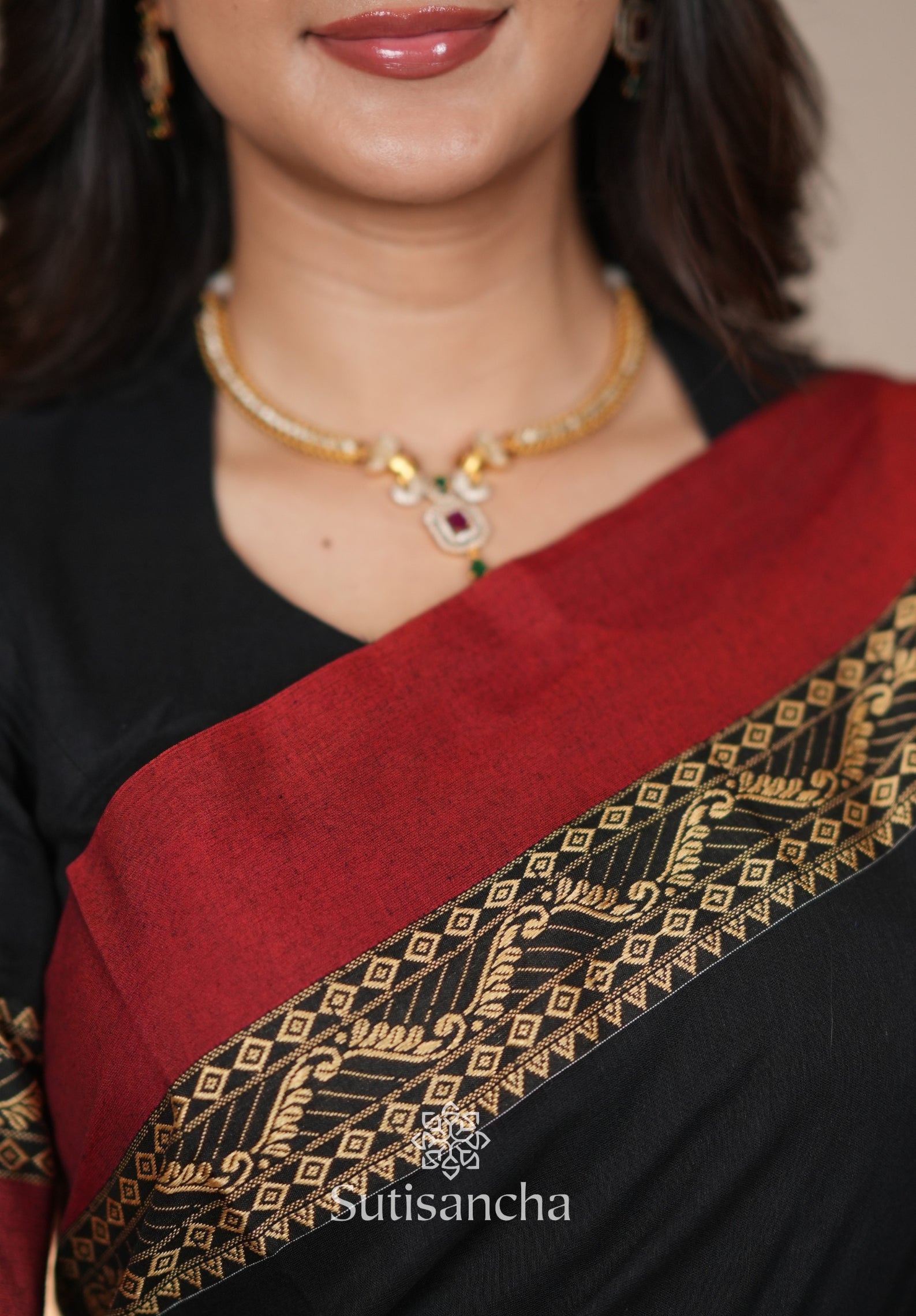 The Weaver's Touch: Pure Bengal Cotton Saree with Timeless Appeal