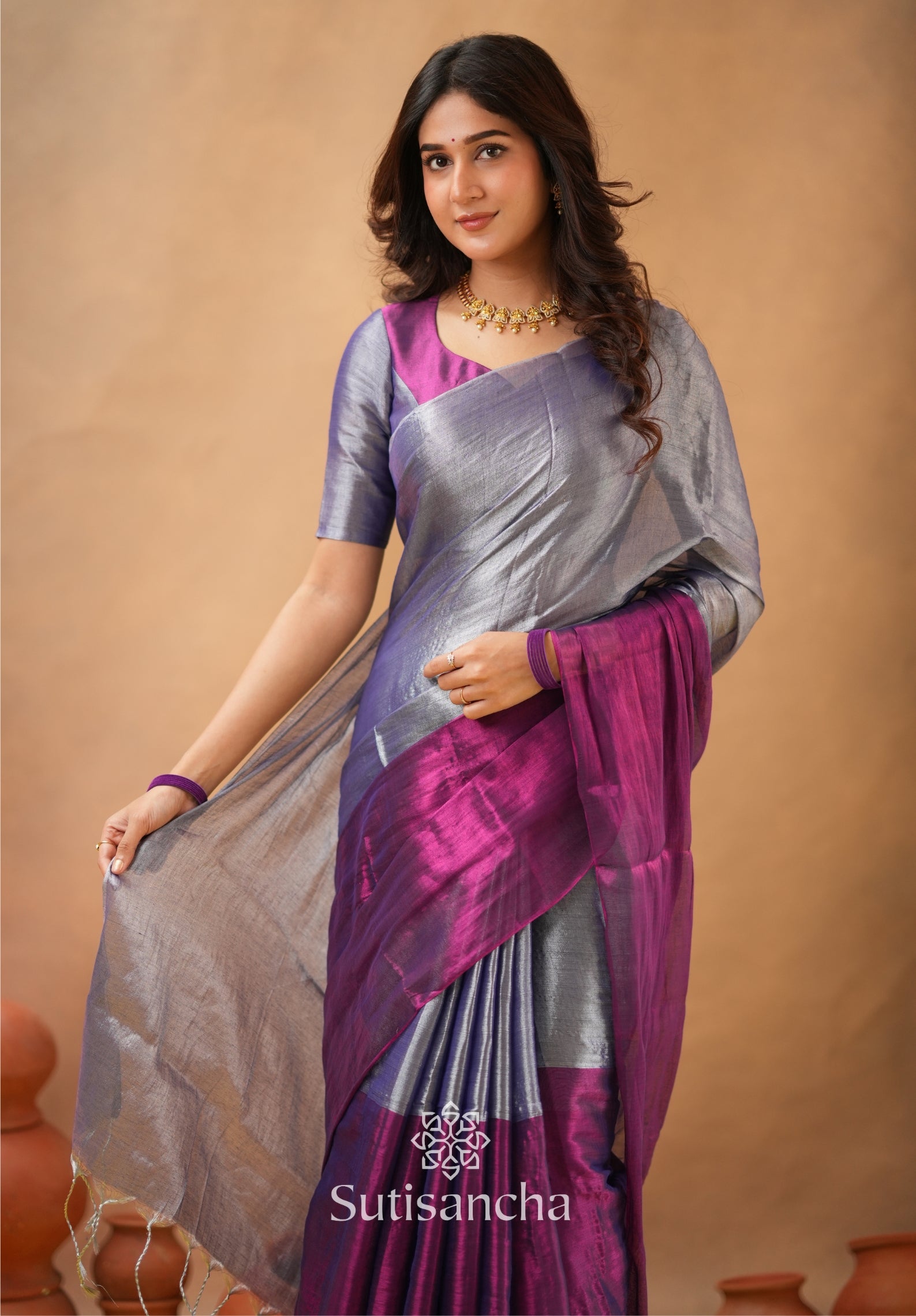 Regal Split Elegance Handloom Tissue Cotton Saree