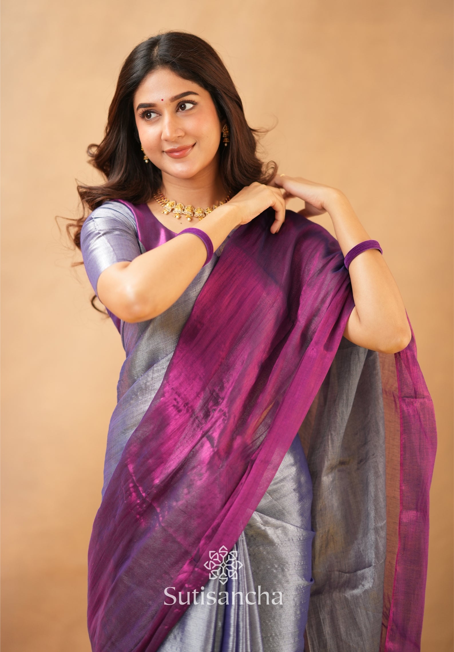 Regal Split Elegance Handloom Tissue Cotton Saree