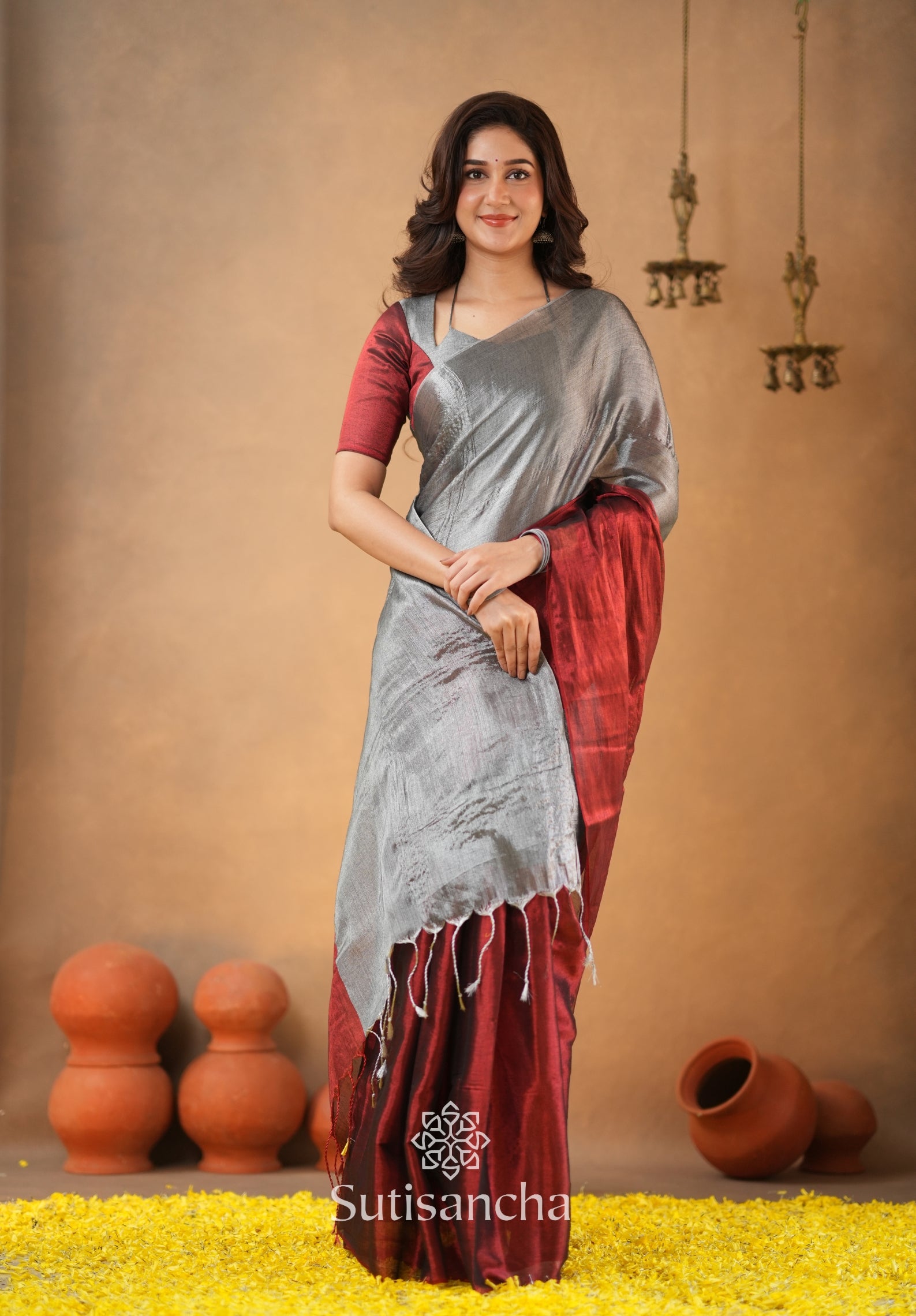Regal Split Elegance Handloom Tissue Cotton Saree