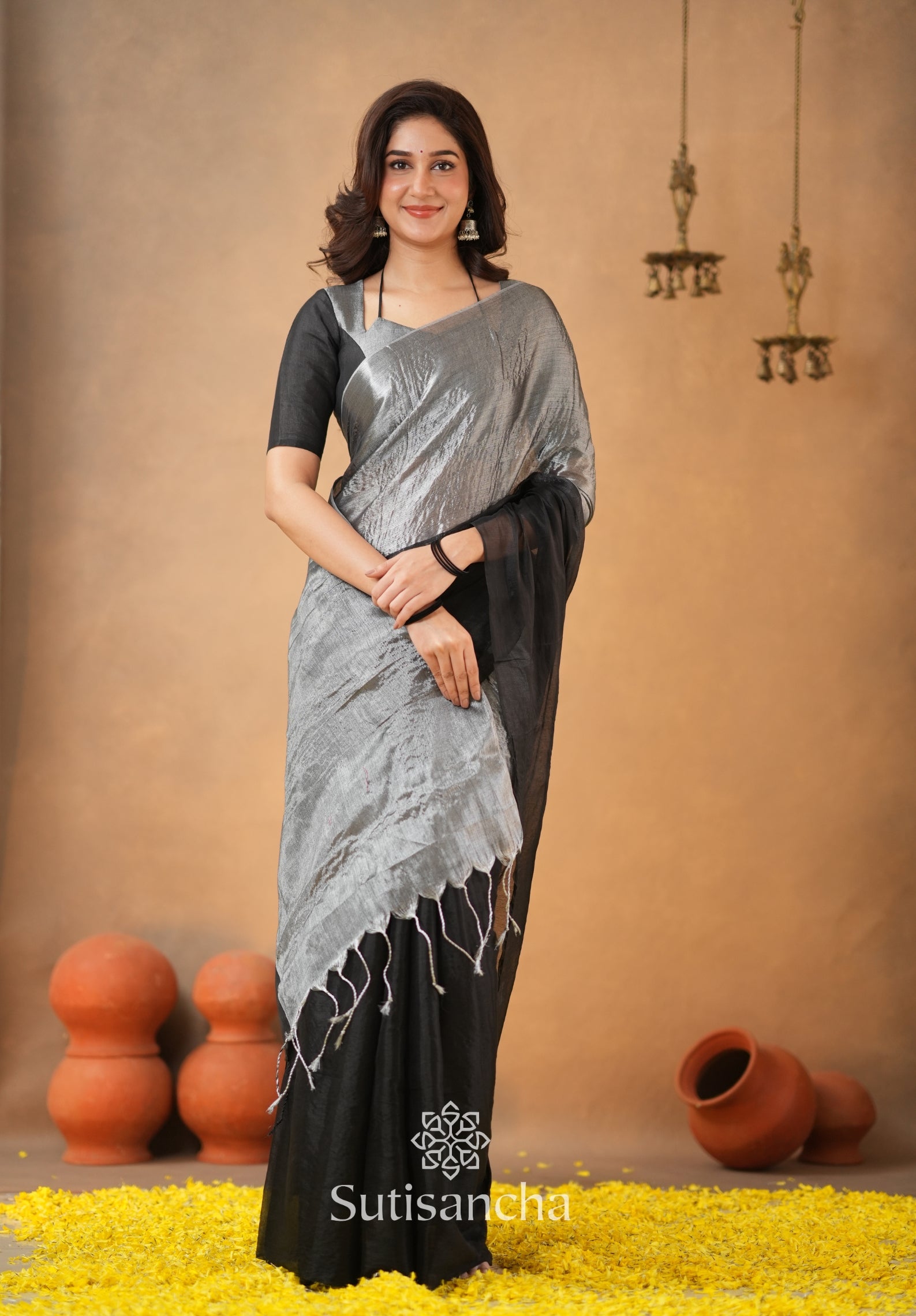 Regal Split Elegance Handloom Tissue Cotton Saree