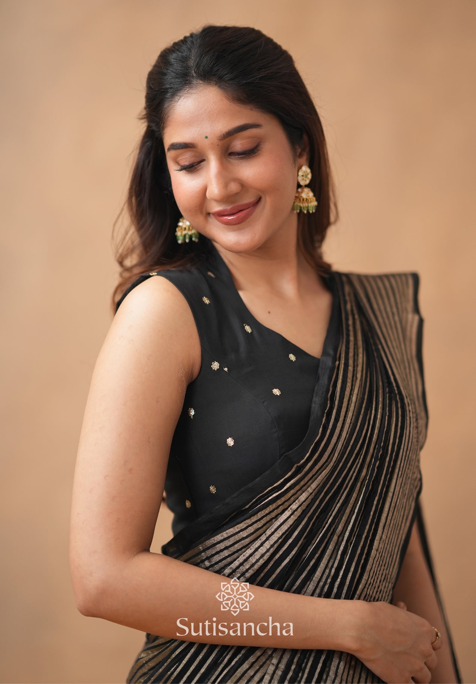 Pure Mul Cotton Saree with Subtle Woven Design