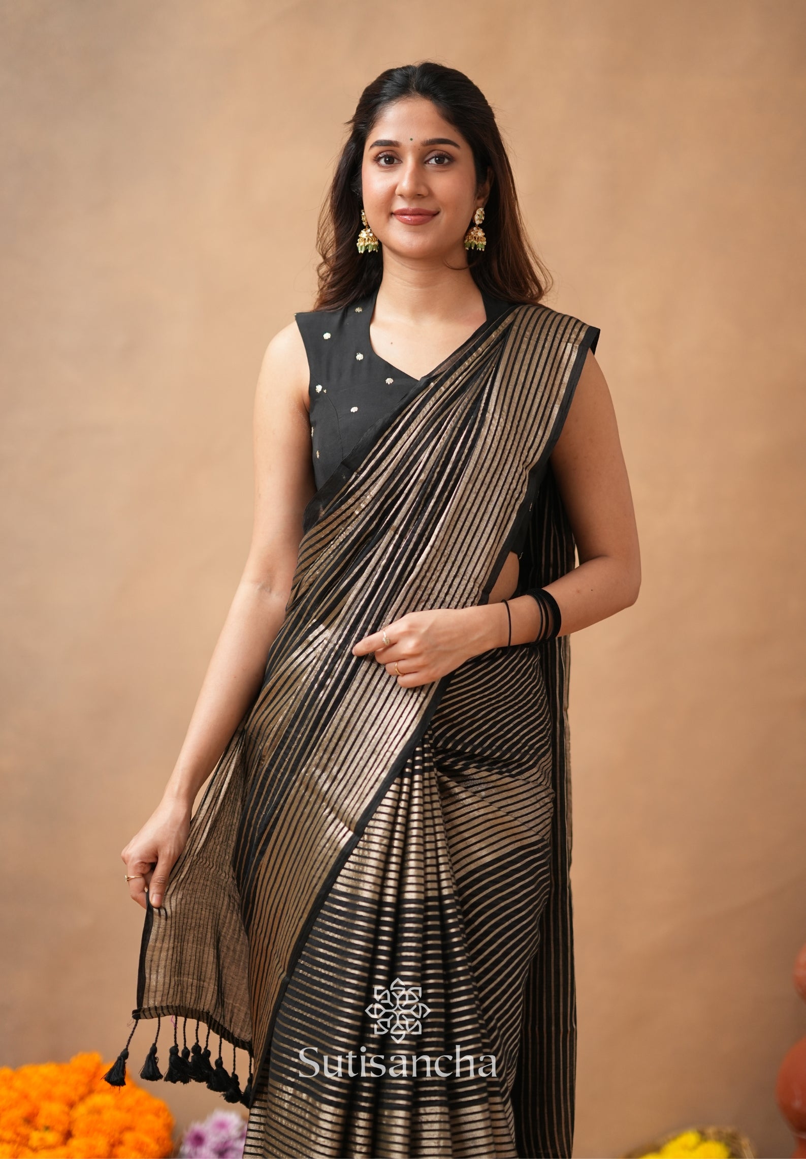 Pure Mul Cotton Saree with Subtle Woven Design