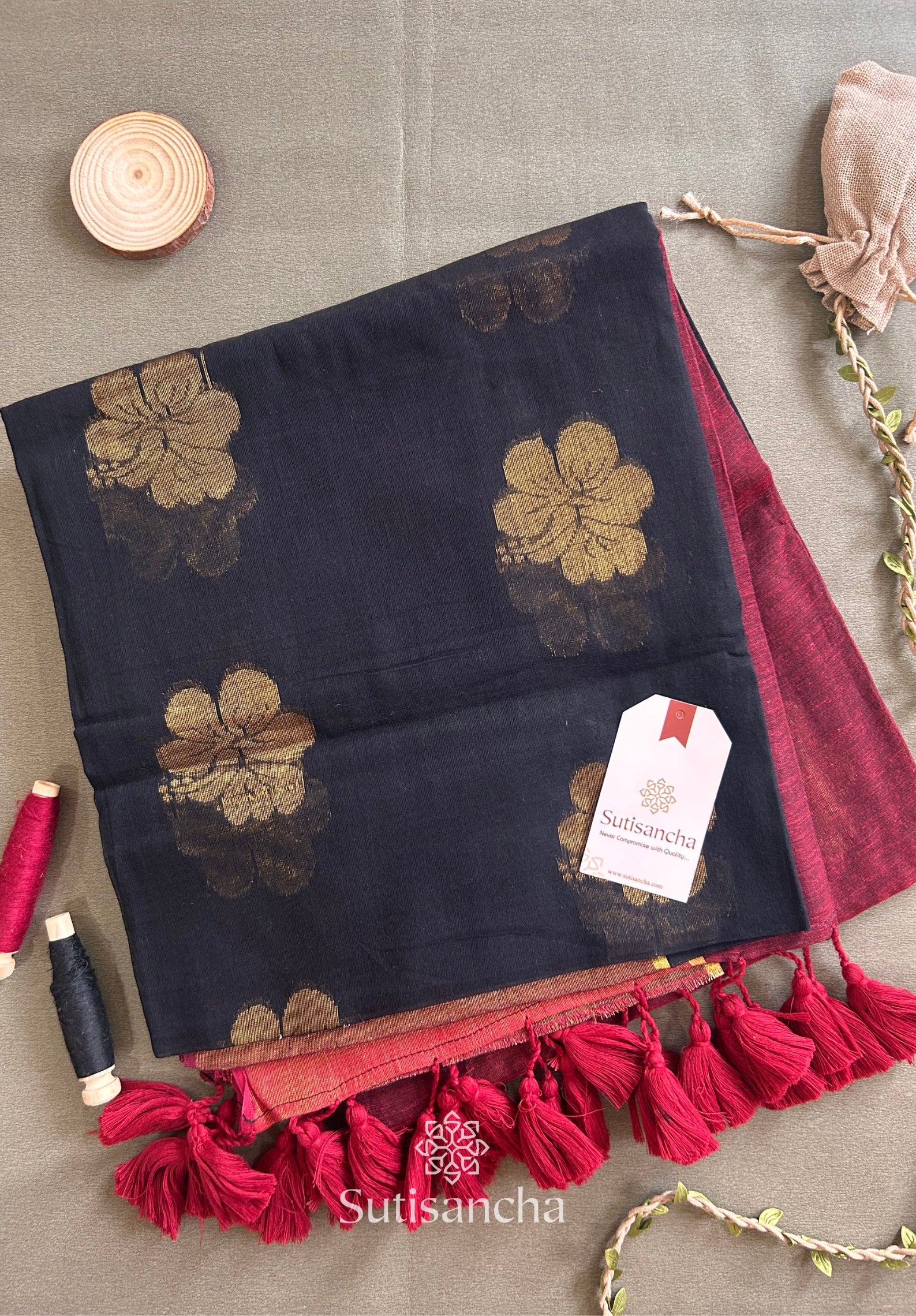 Sutisancha Rose-Design Signature Mul Cotton Saree