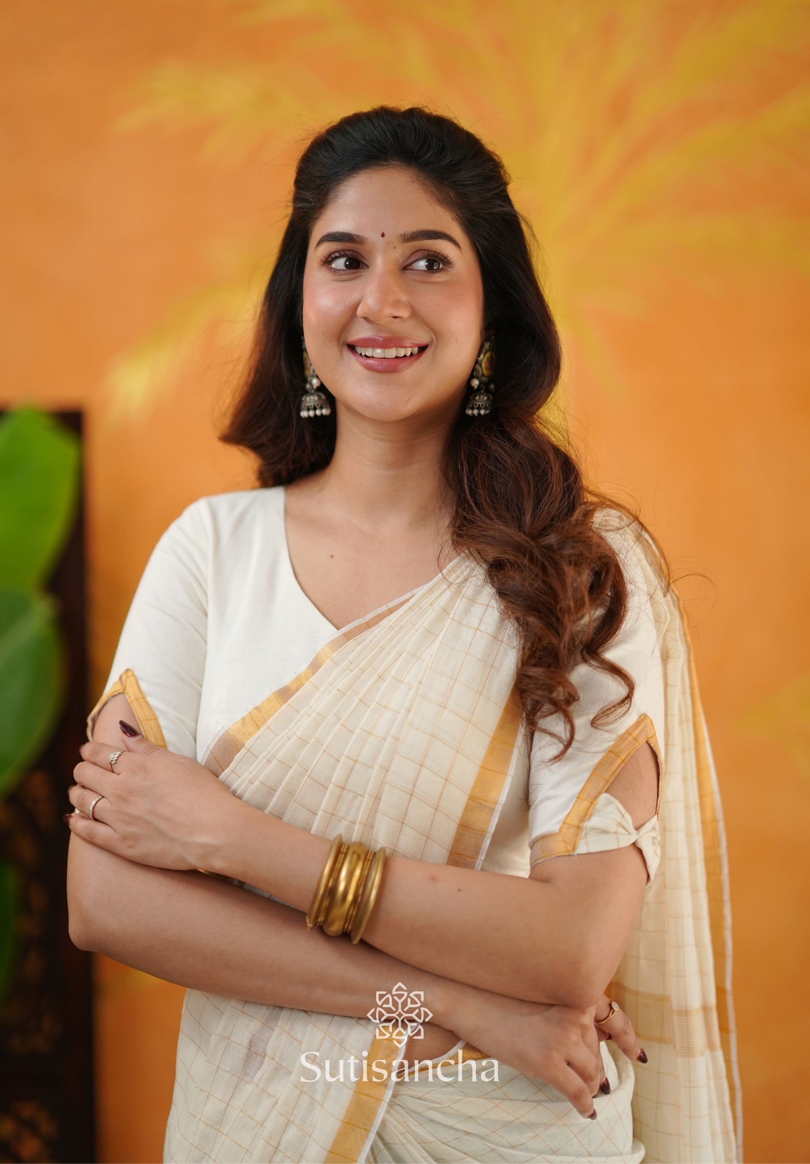 Golden Grid Classic Mul Cotton Saree