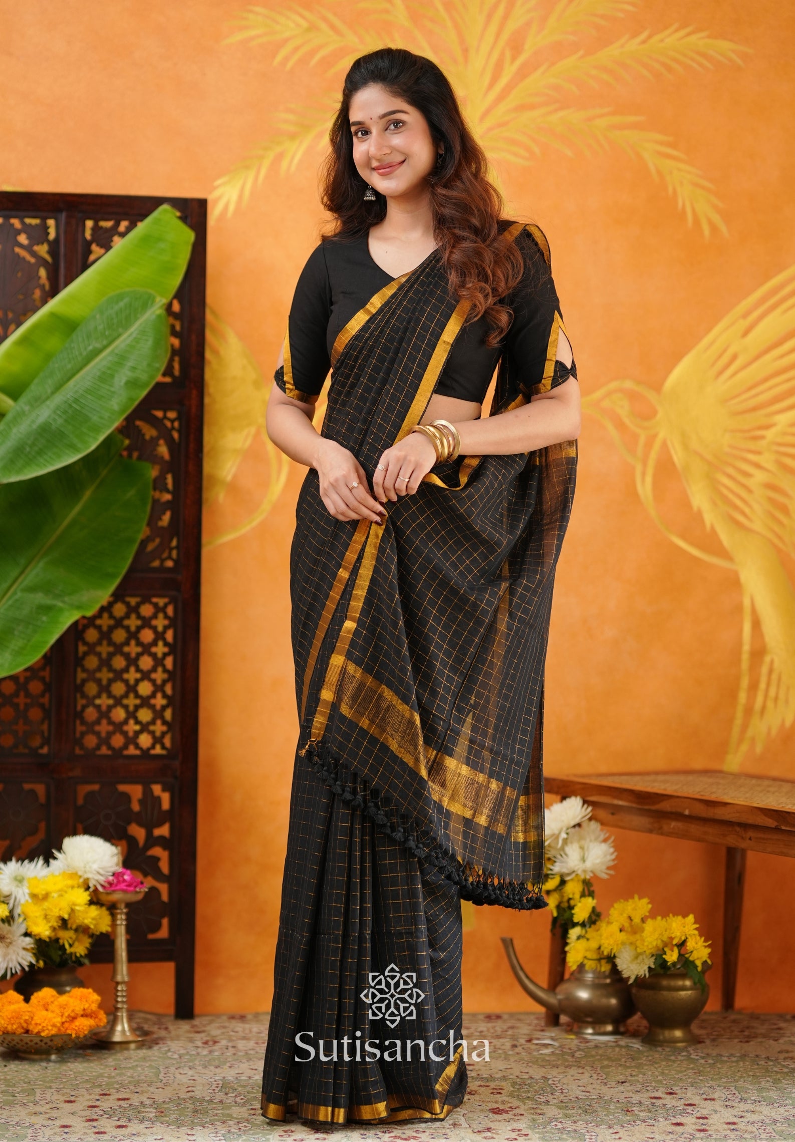 Golden Grid Classic Mul Cotton Saree