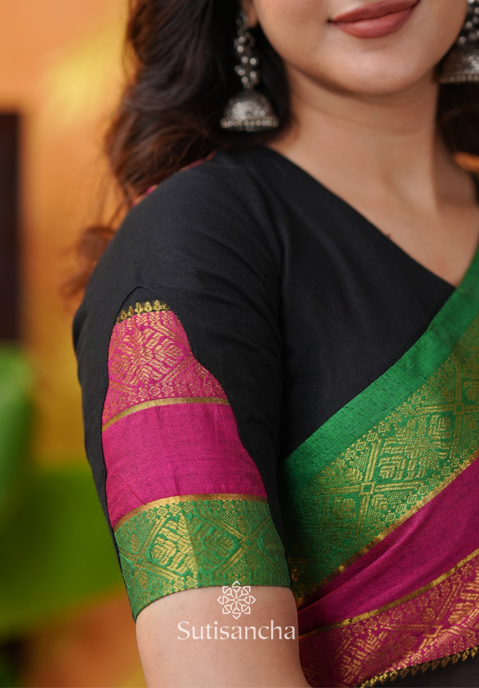 Classic Noir Mul Cotton Saree