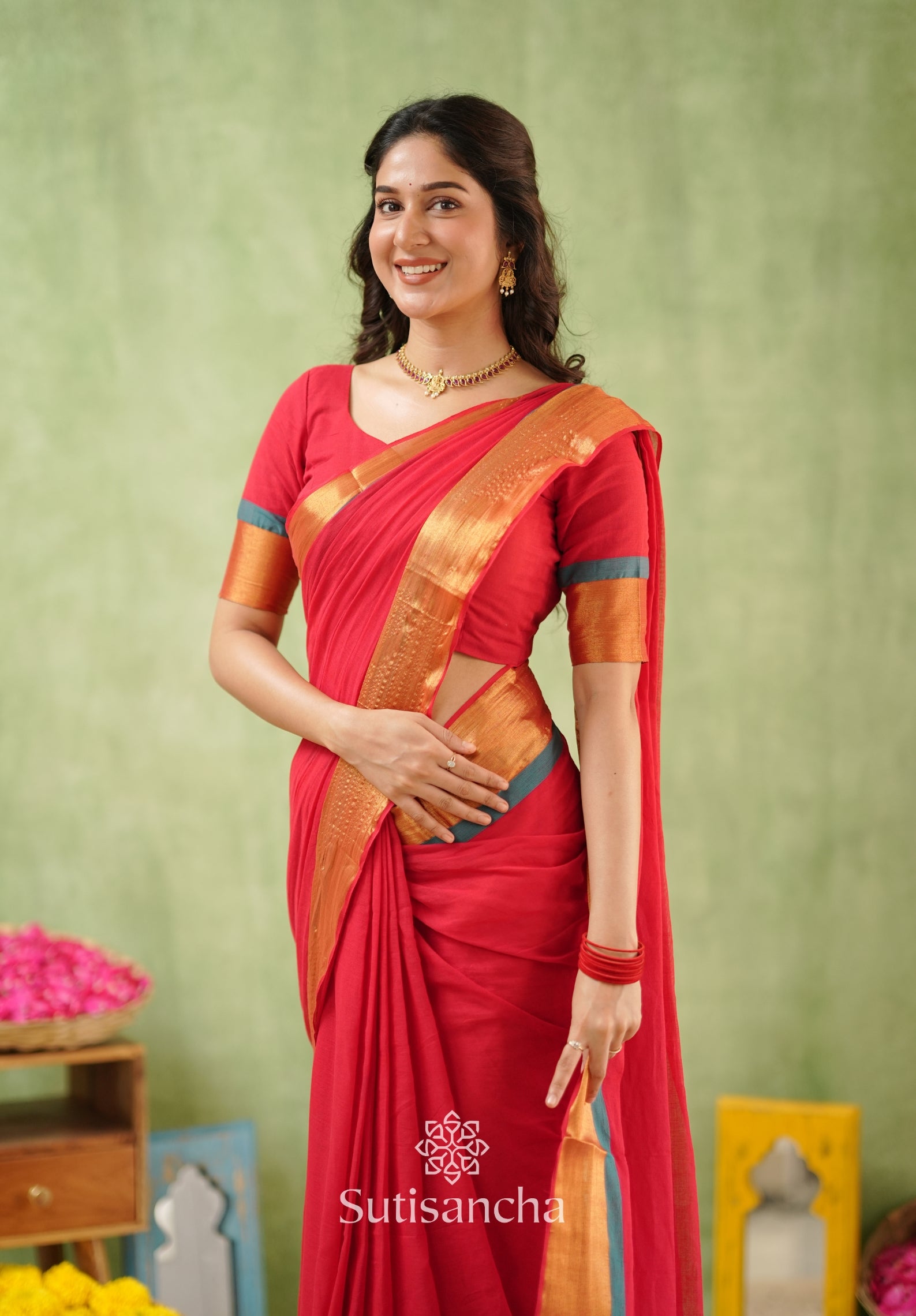 Golden Edge Classic Mul Saree