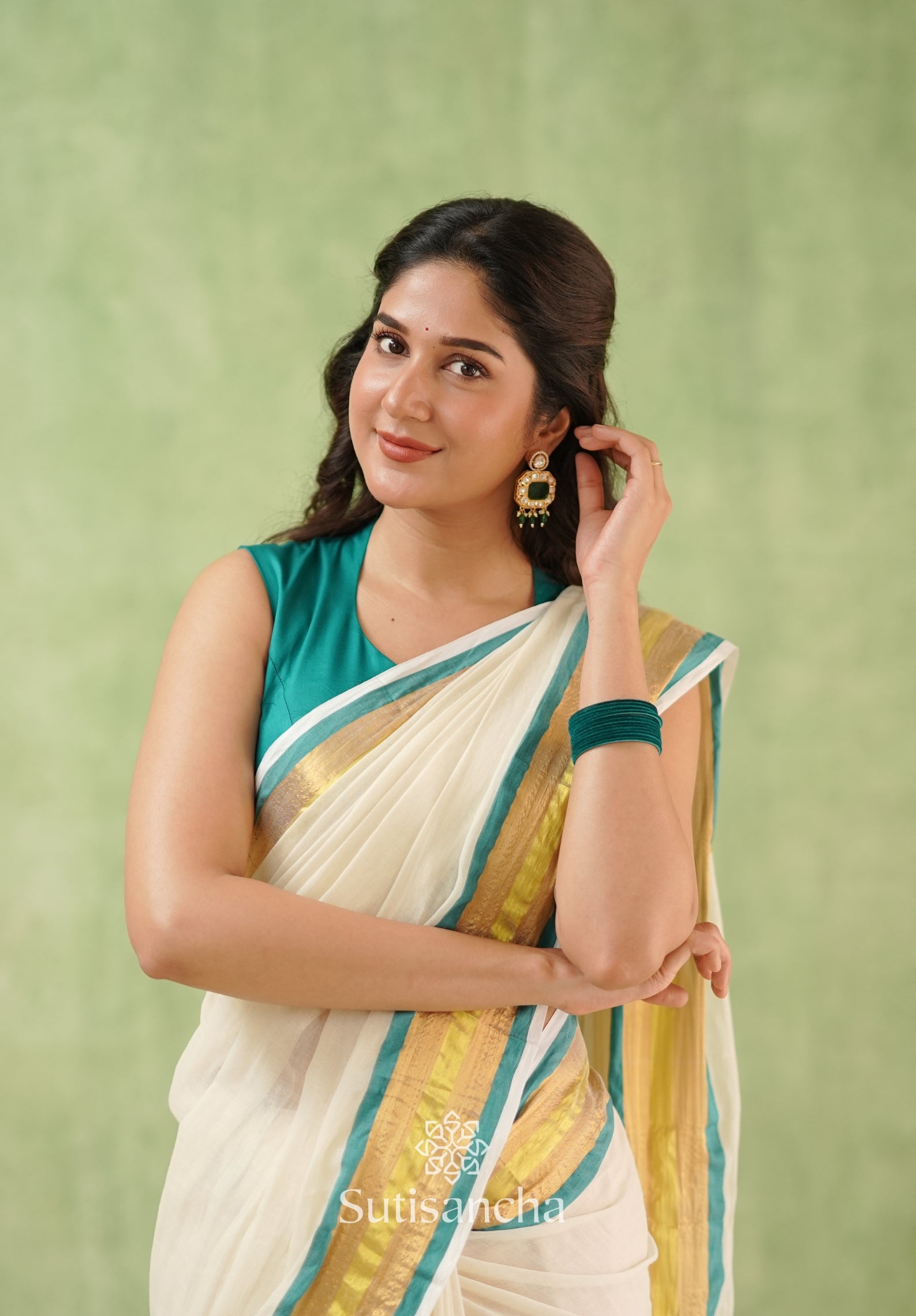 Rama Radiance – Mul Cotton Saree with Golden Edge