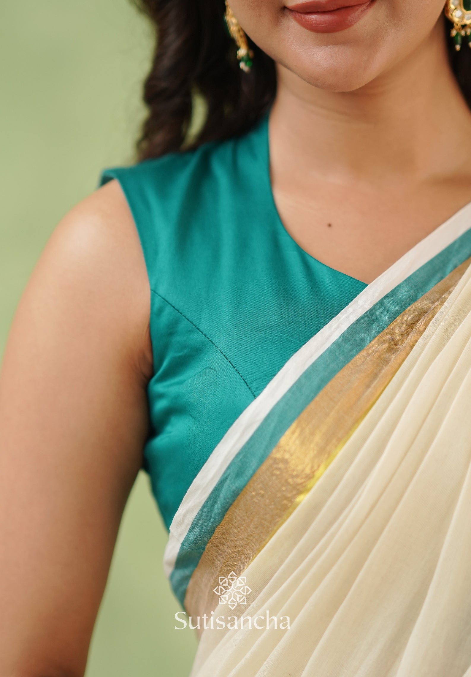 Rama Radiance – Mul Cotton Saree with Golden Edge