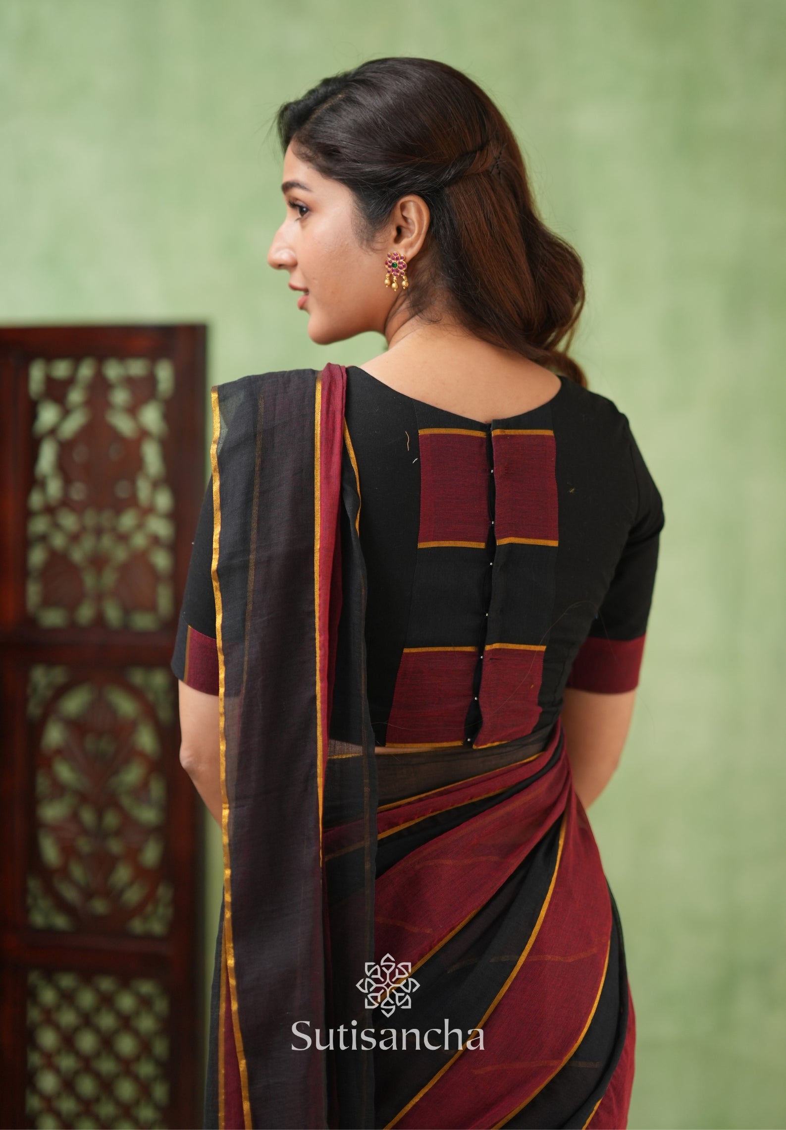 Threads of Joy – Multicolor Mul Cotton Magic