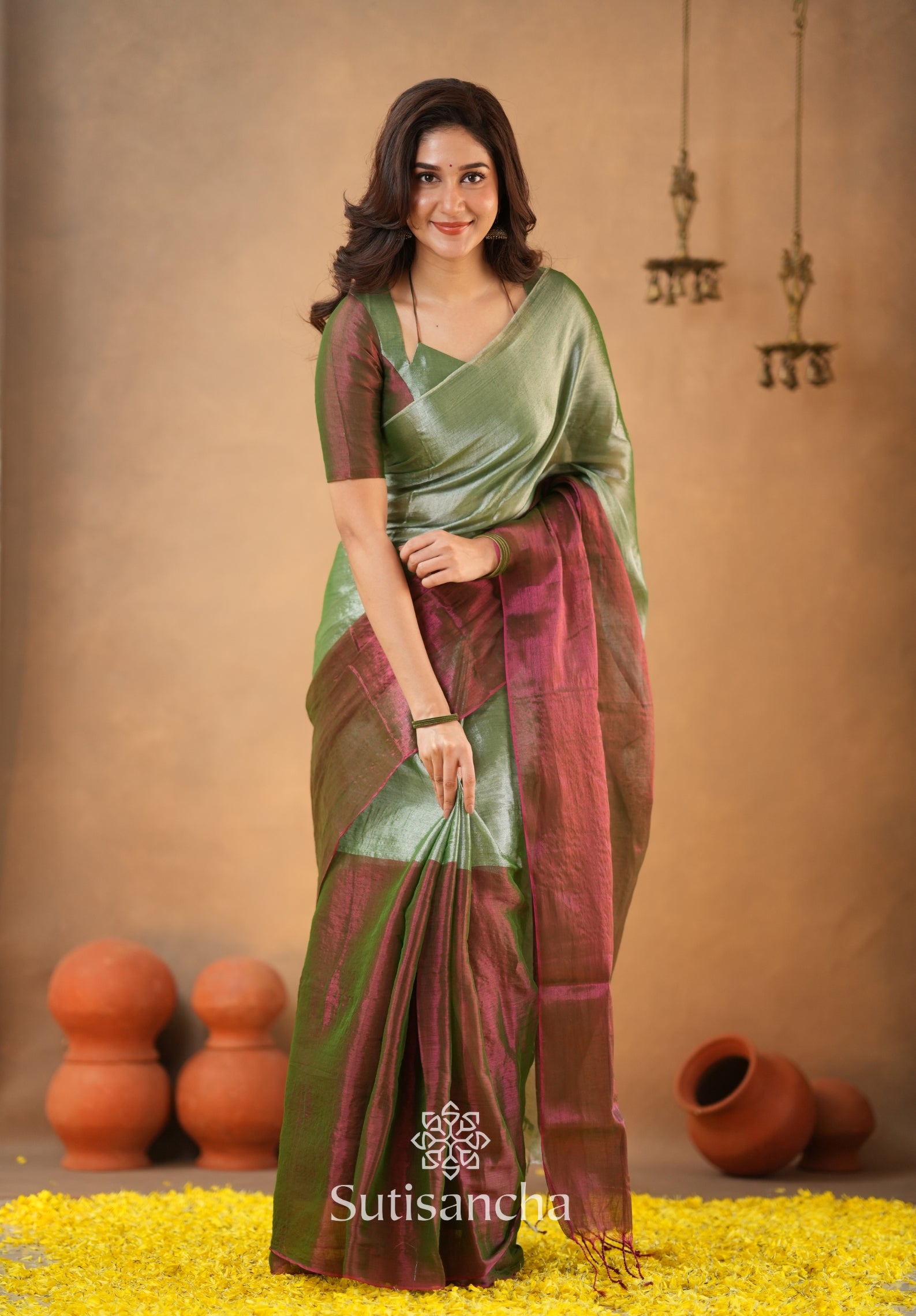Regal Split Elegance Handloom Tissue Cotton Saree