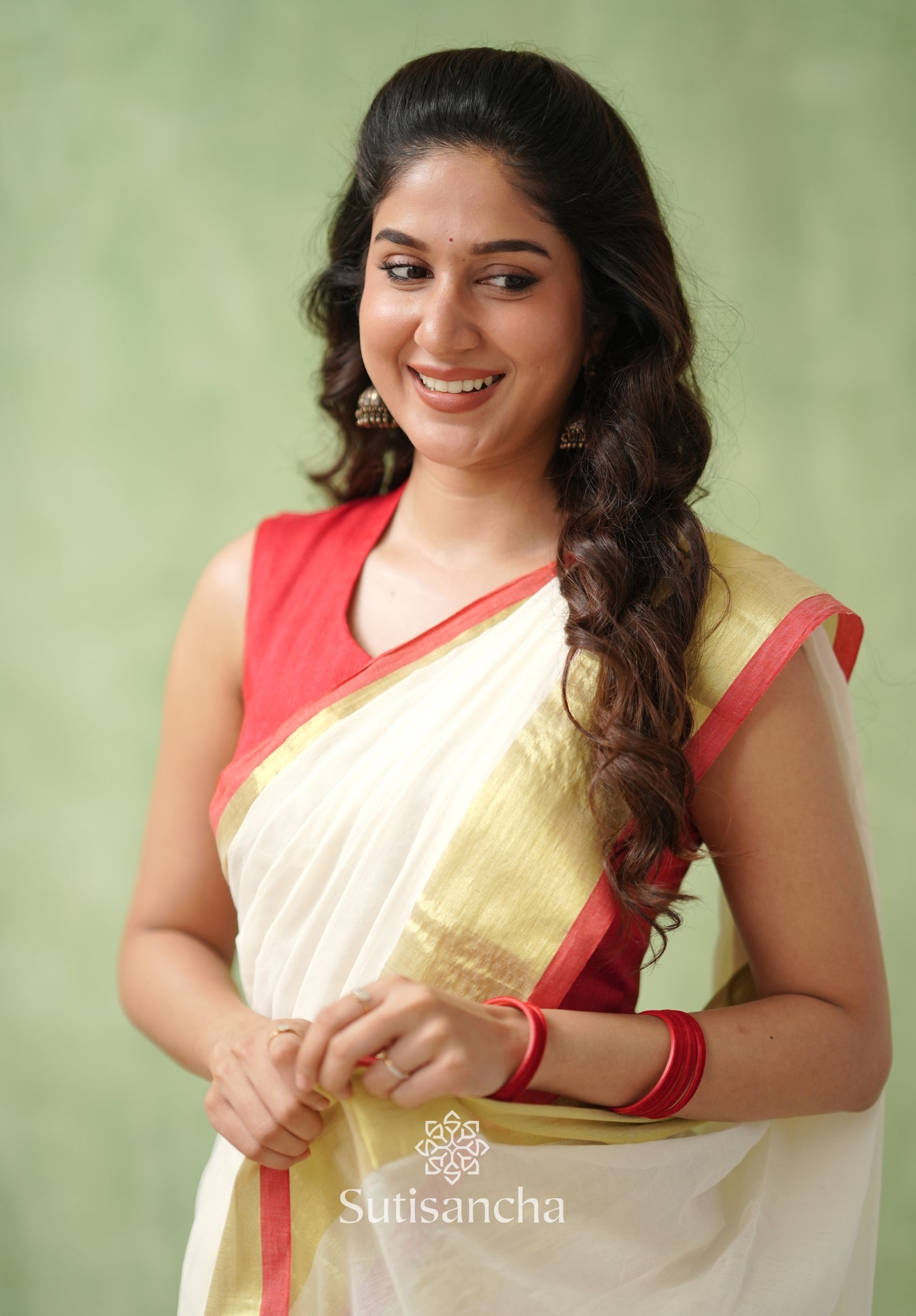 Golden Edge Classic Mul Saree