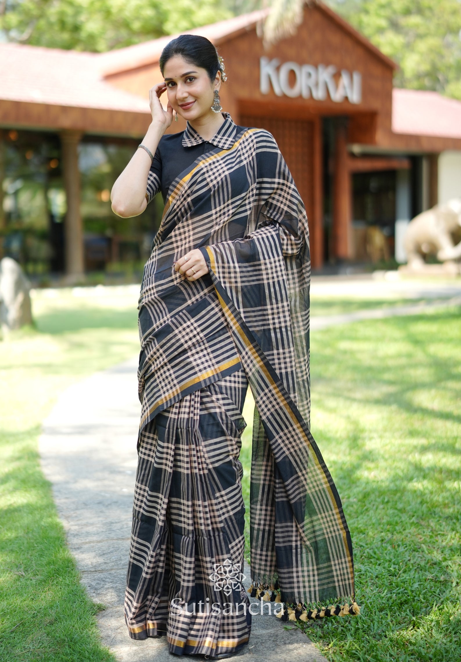 Black Loom Check Elegance Saree