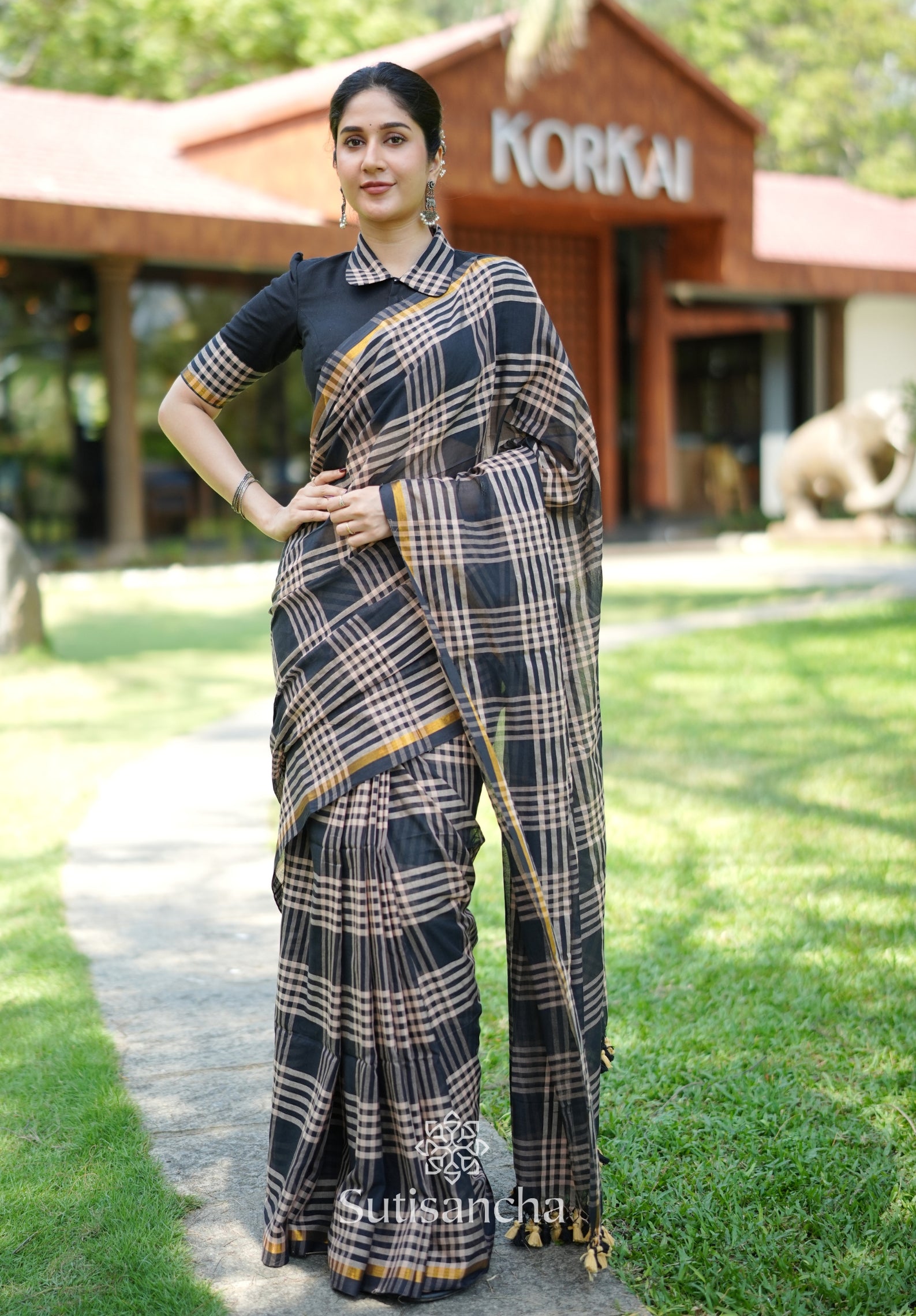 Black Loom Check Elegance Saree