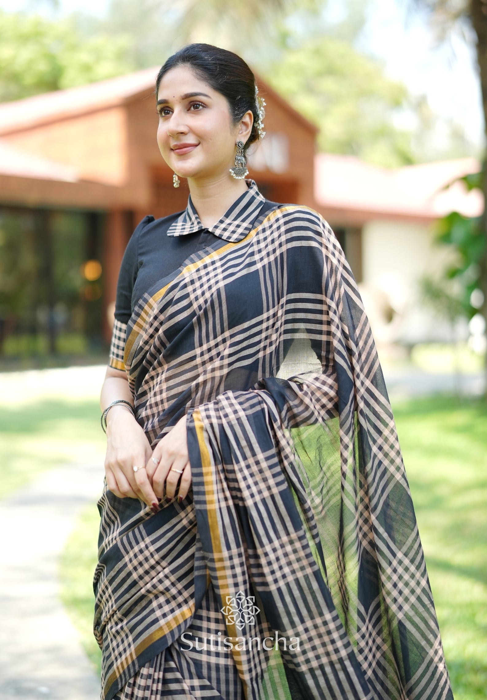 Black Loom Check Elegance Saree