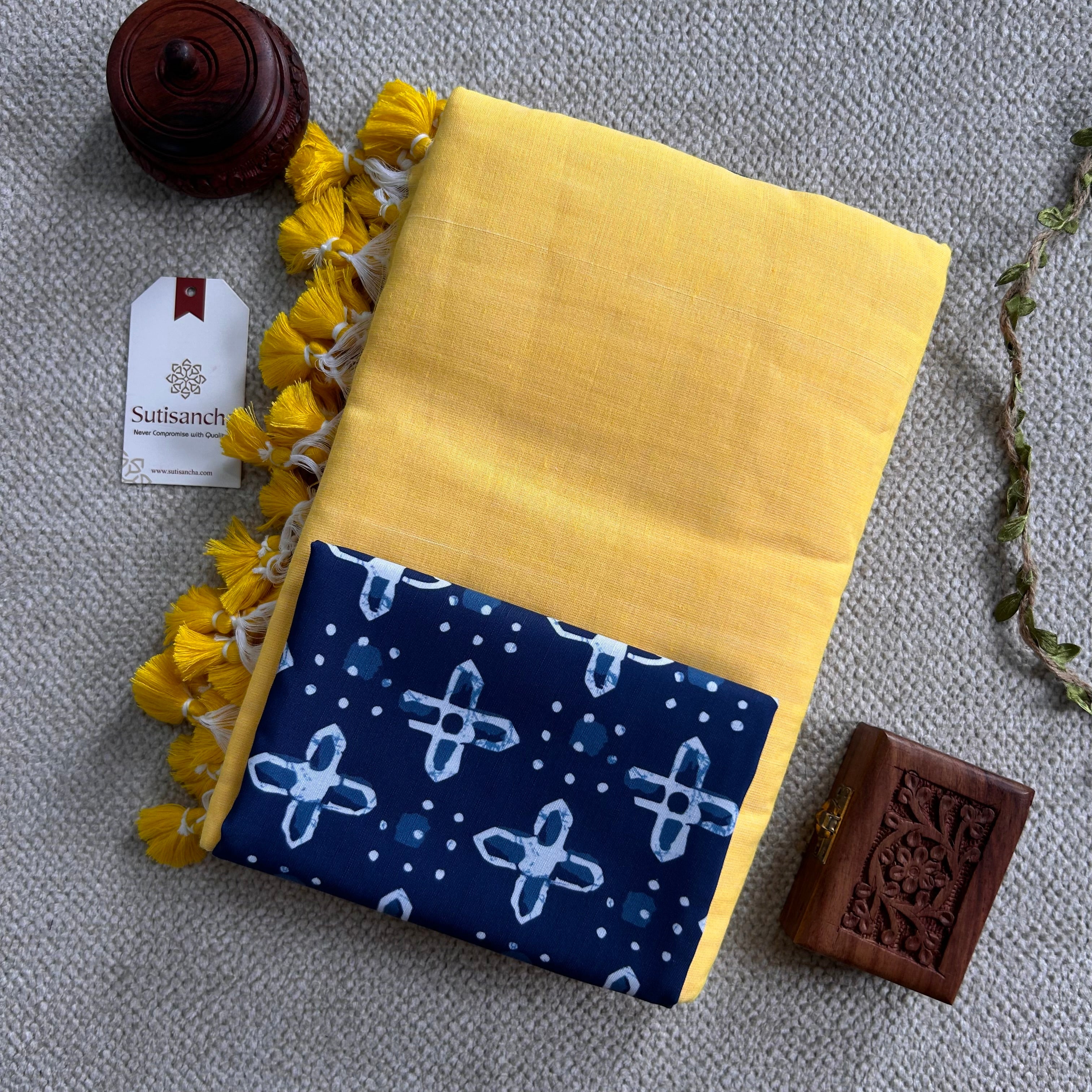 Sutisancha Yellow Colour Handloom Cotton Saree