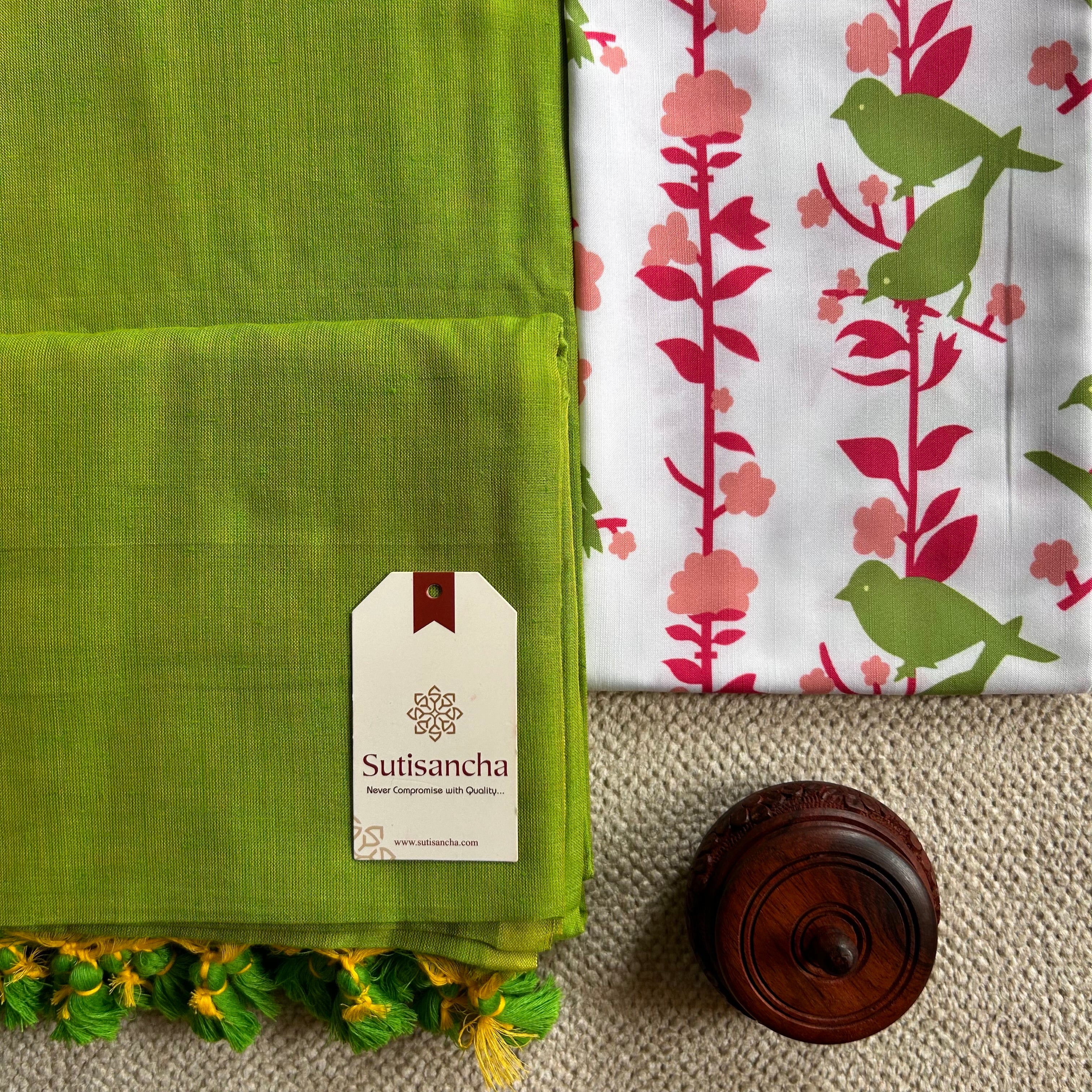 Sutisancha Parrot Handloom Cotton Saree with Parrot Design Blouse