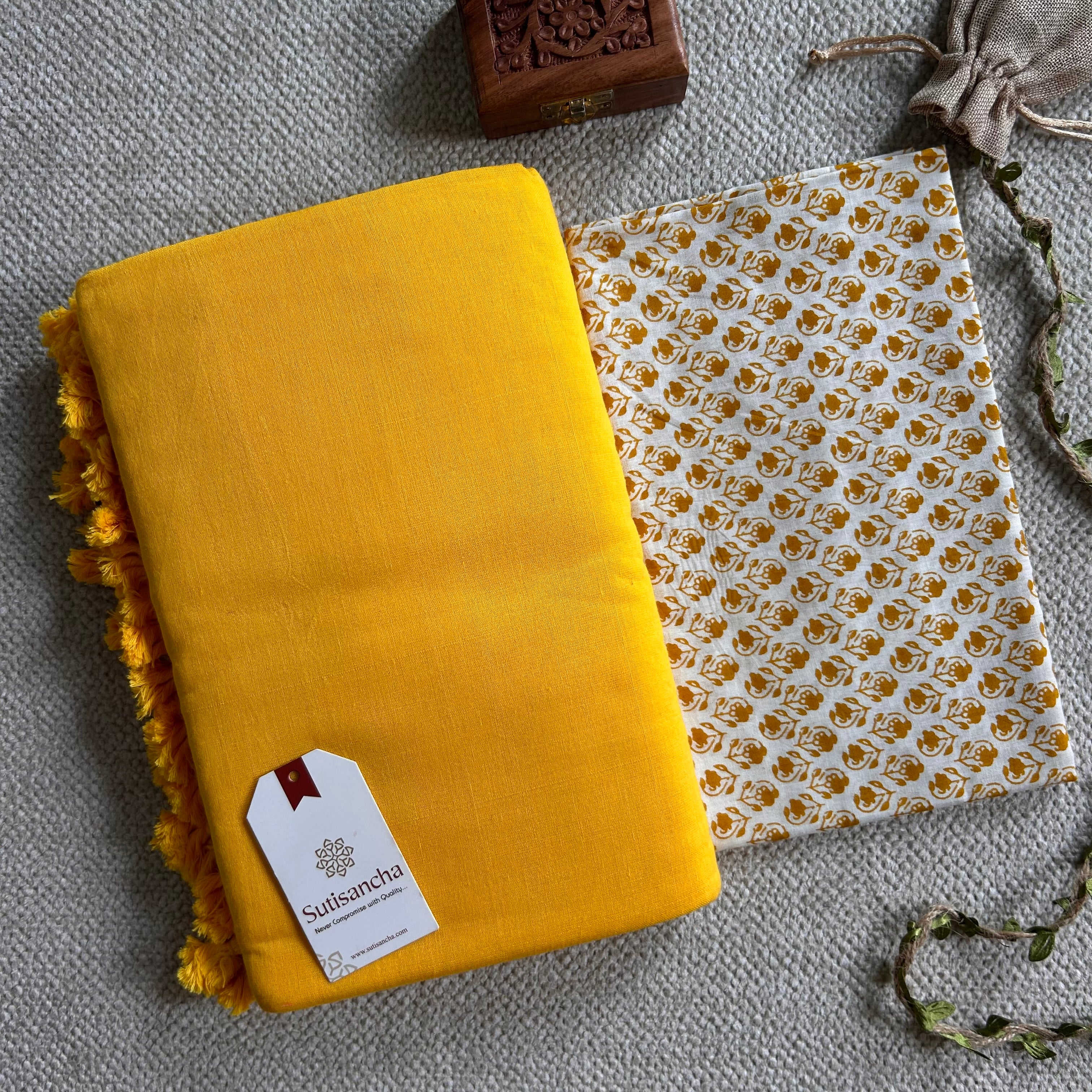 Sutisancha Yellow Handloom Cotton Saree With Blouse