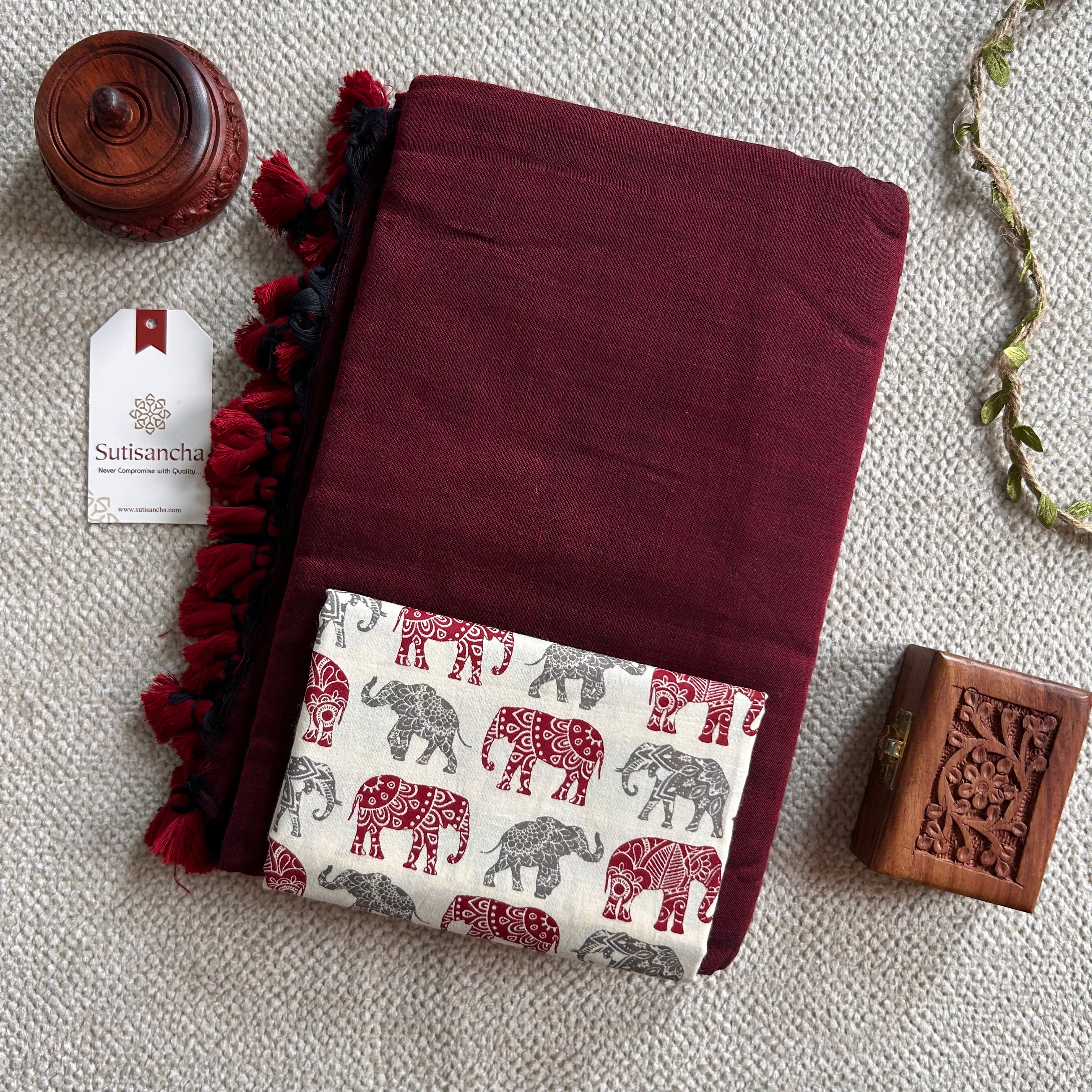 Sutisancha Maroon Handloom Cotton Saree With Blouse