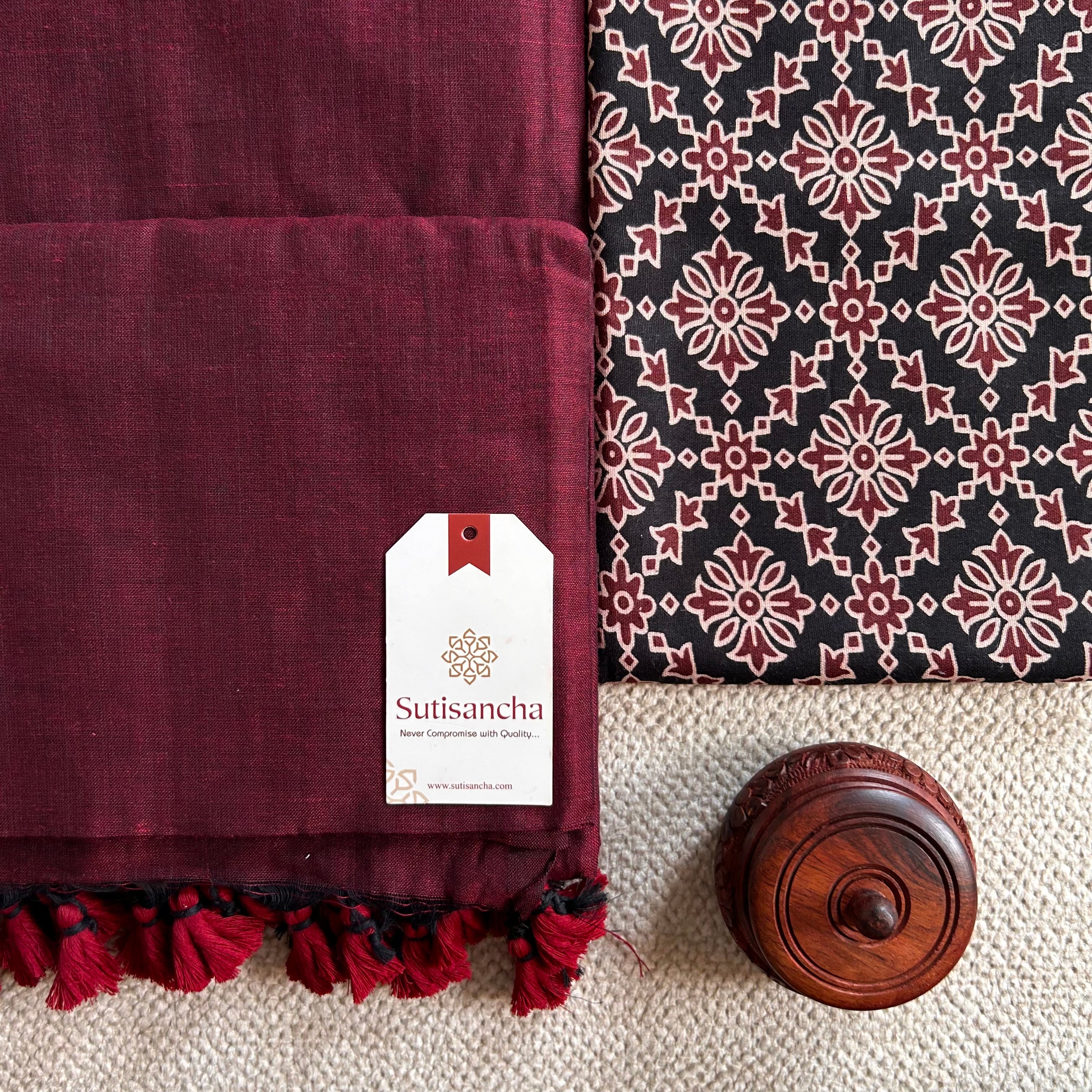 Sutisancha Maroon Handloom Cotton Saree With Blouse