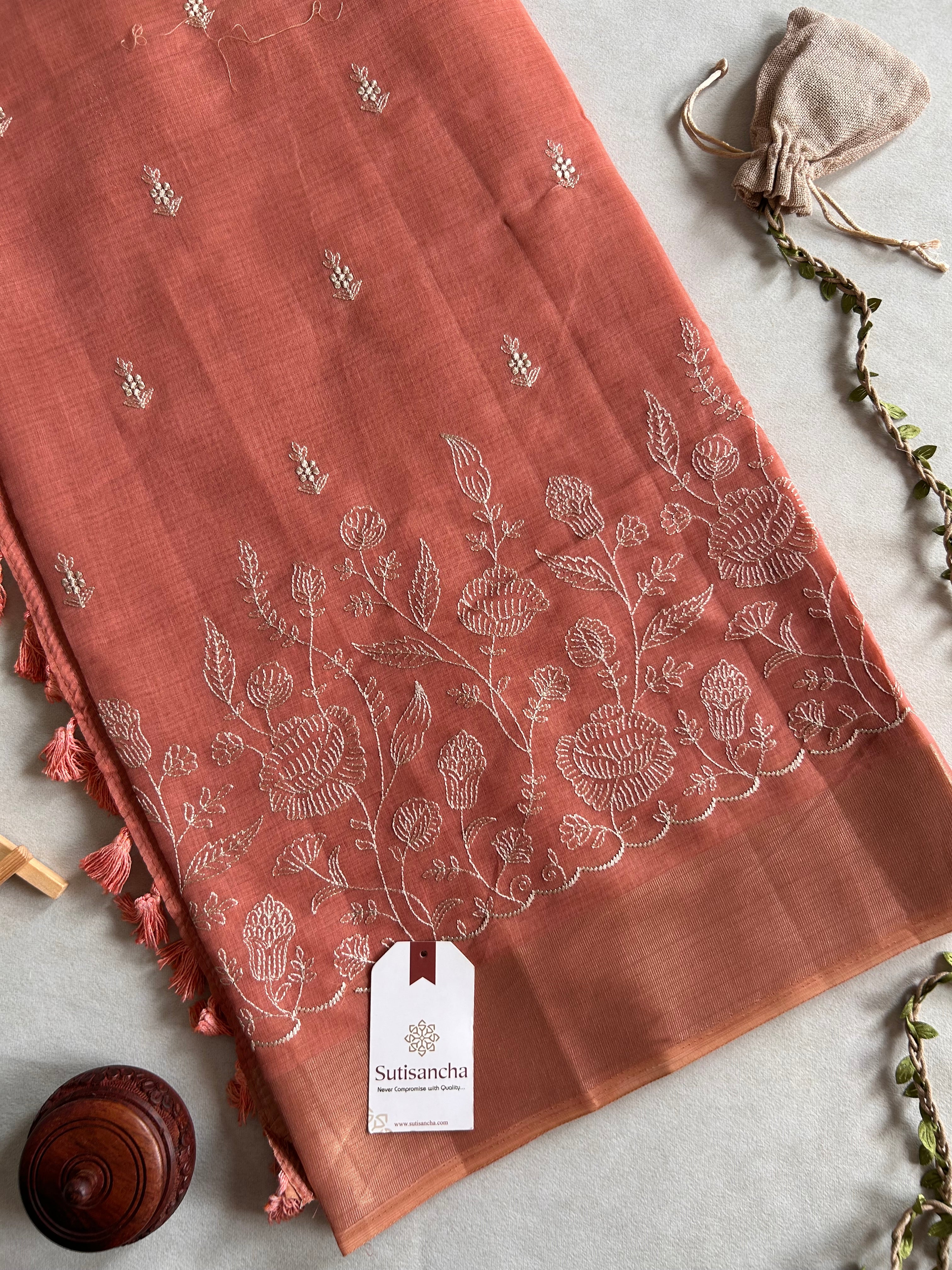 Aaranya Floral Thread Work Cotton Saree