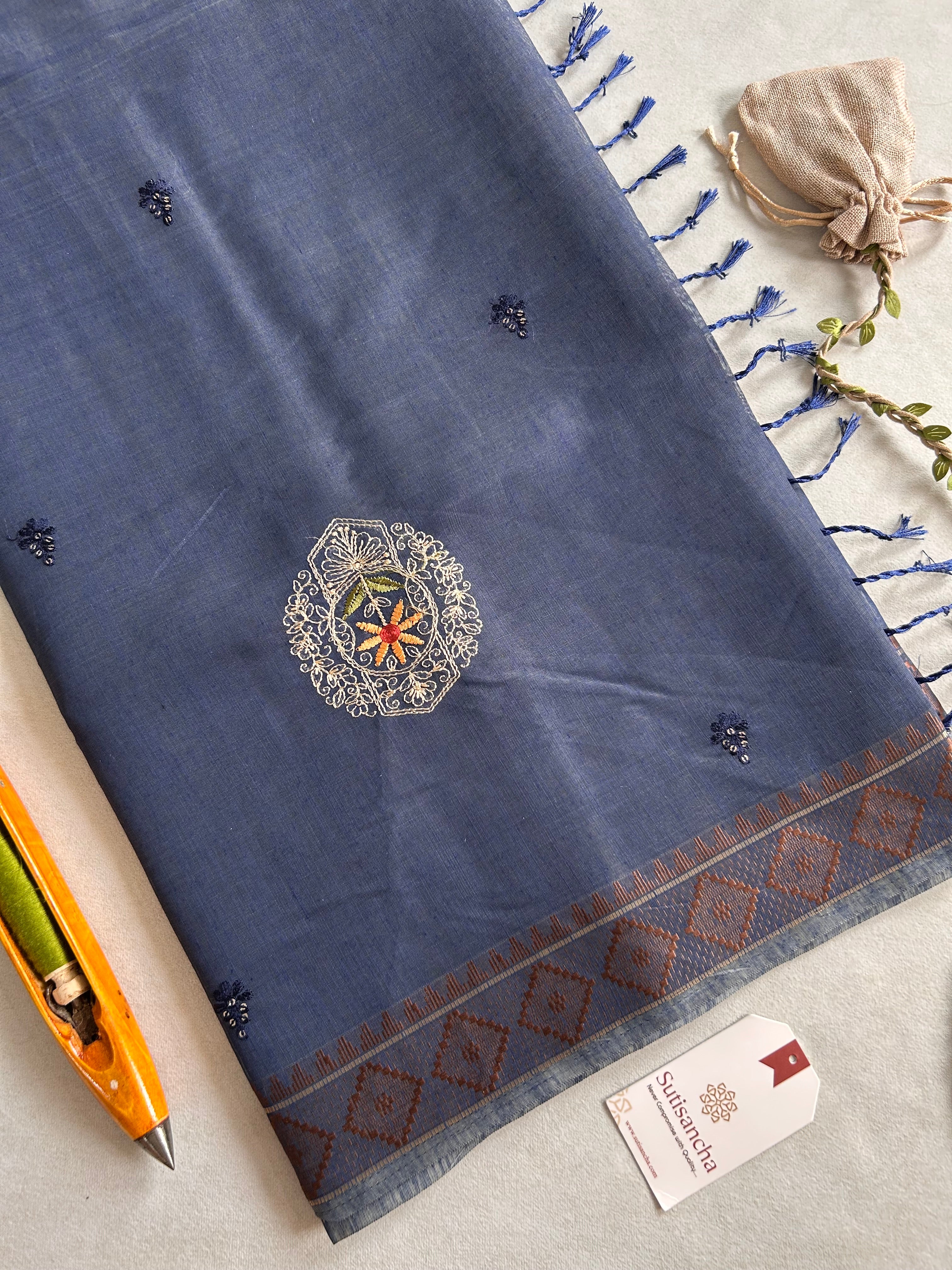 Kavya Heritage Cotton Saree Floral Thread Art