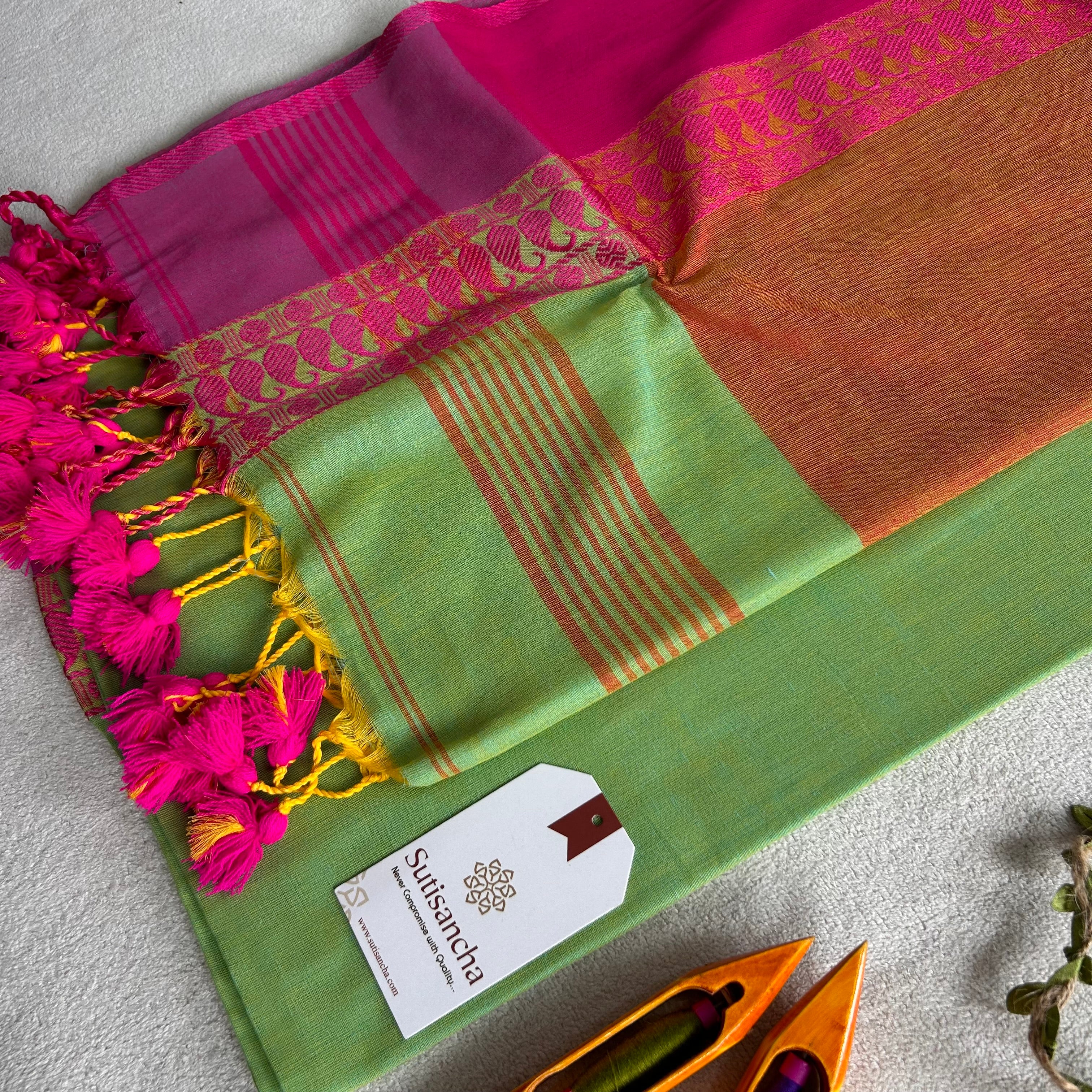 Sutisancha Classic Weave Bengal Cotton Saree