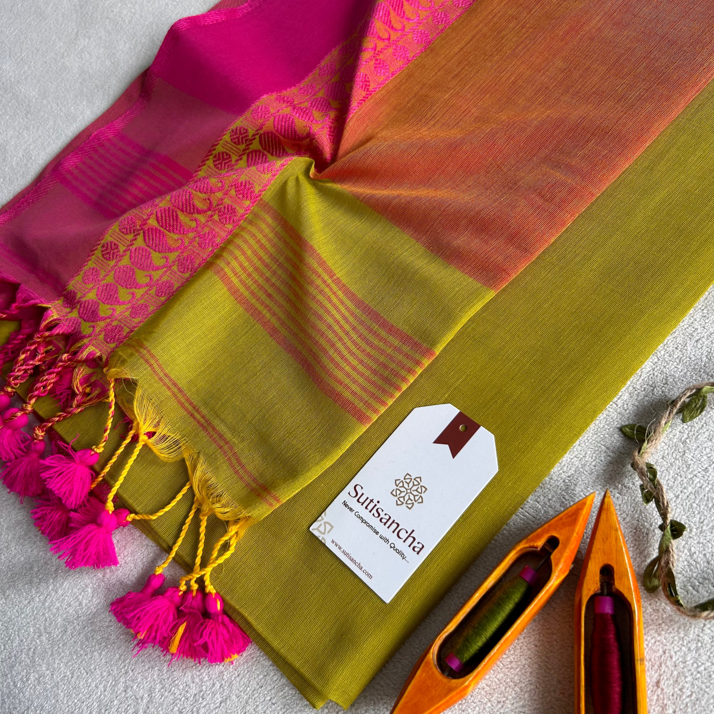 Sutisancha Classic Weave Bengal Cotton Saree