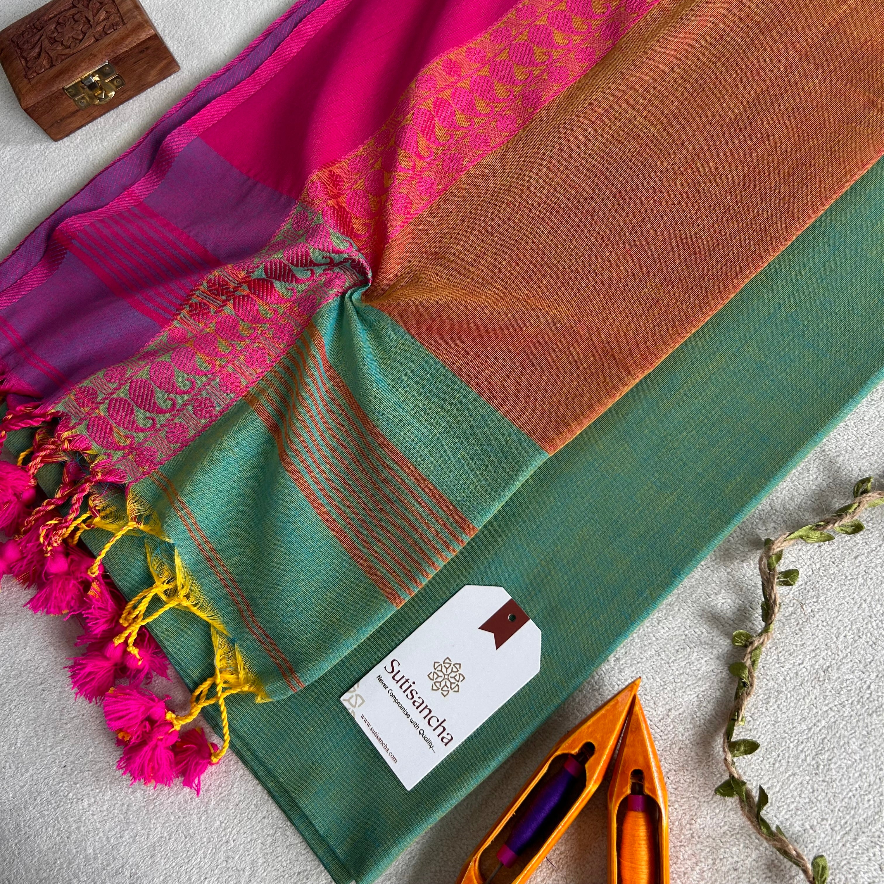 Sutisancha Classic Weave Bengal Cotton Saree