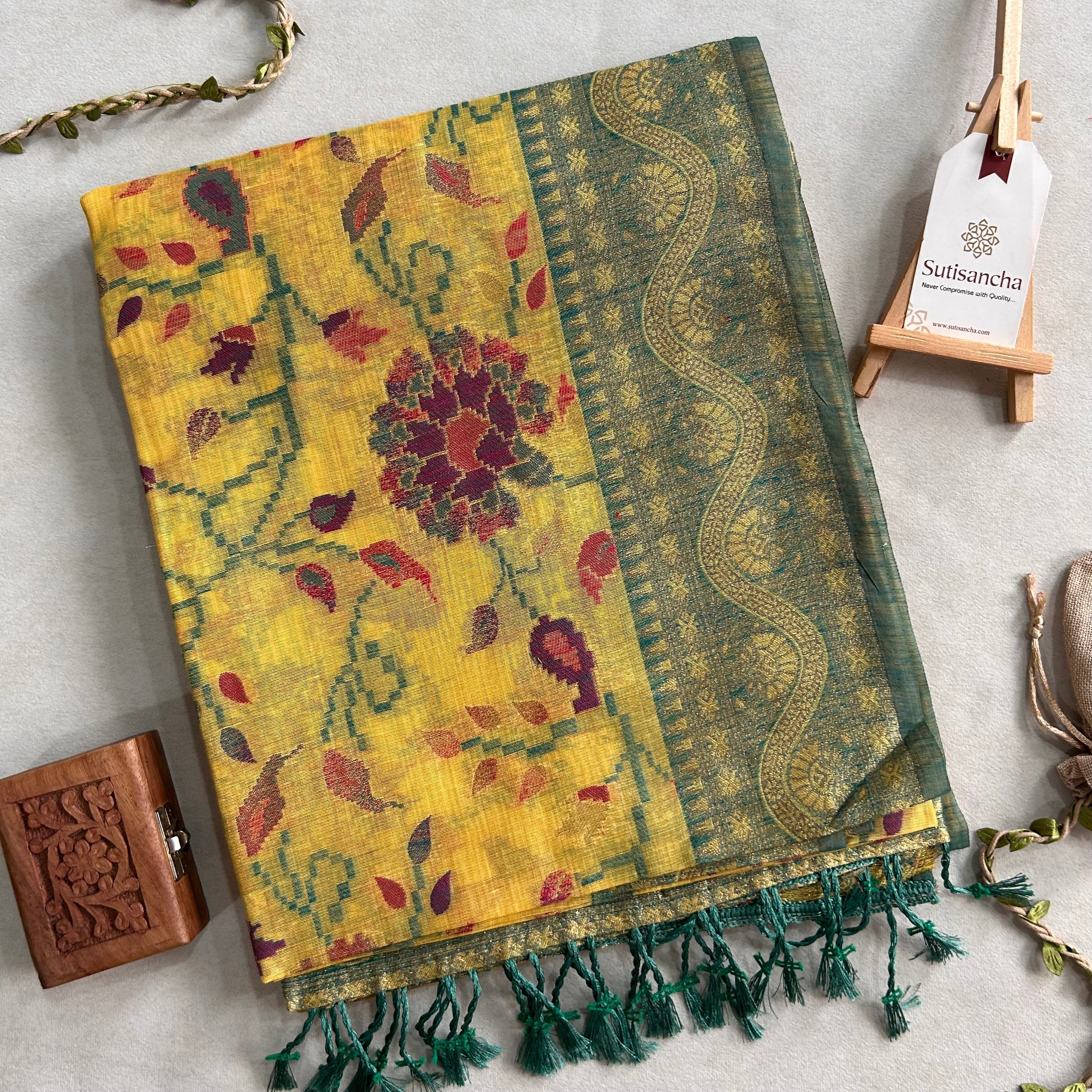 Mayra Heritage Cotton Saree Ornamental Floral Weave
