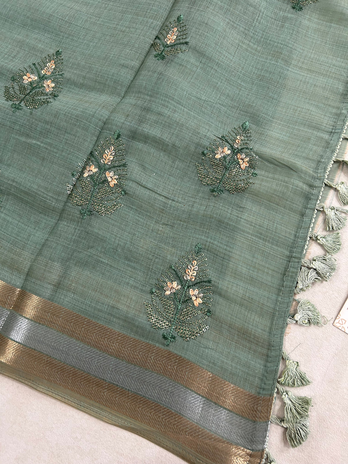 Aarohi Heritage Cotton Saree Botanical Floral Design
