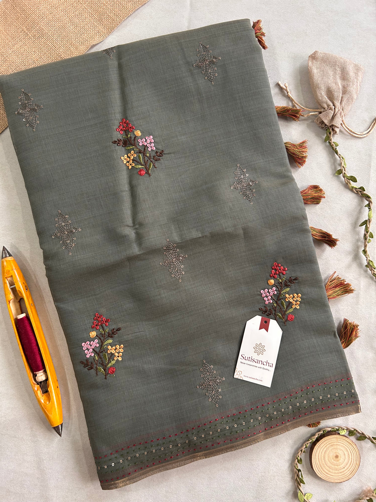 Inaya Heritage Cotton Saree Floral Kantha Pallu Design