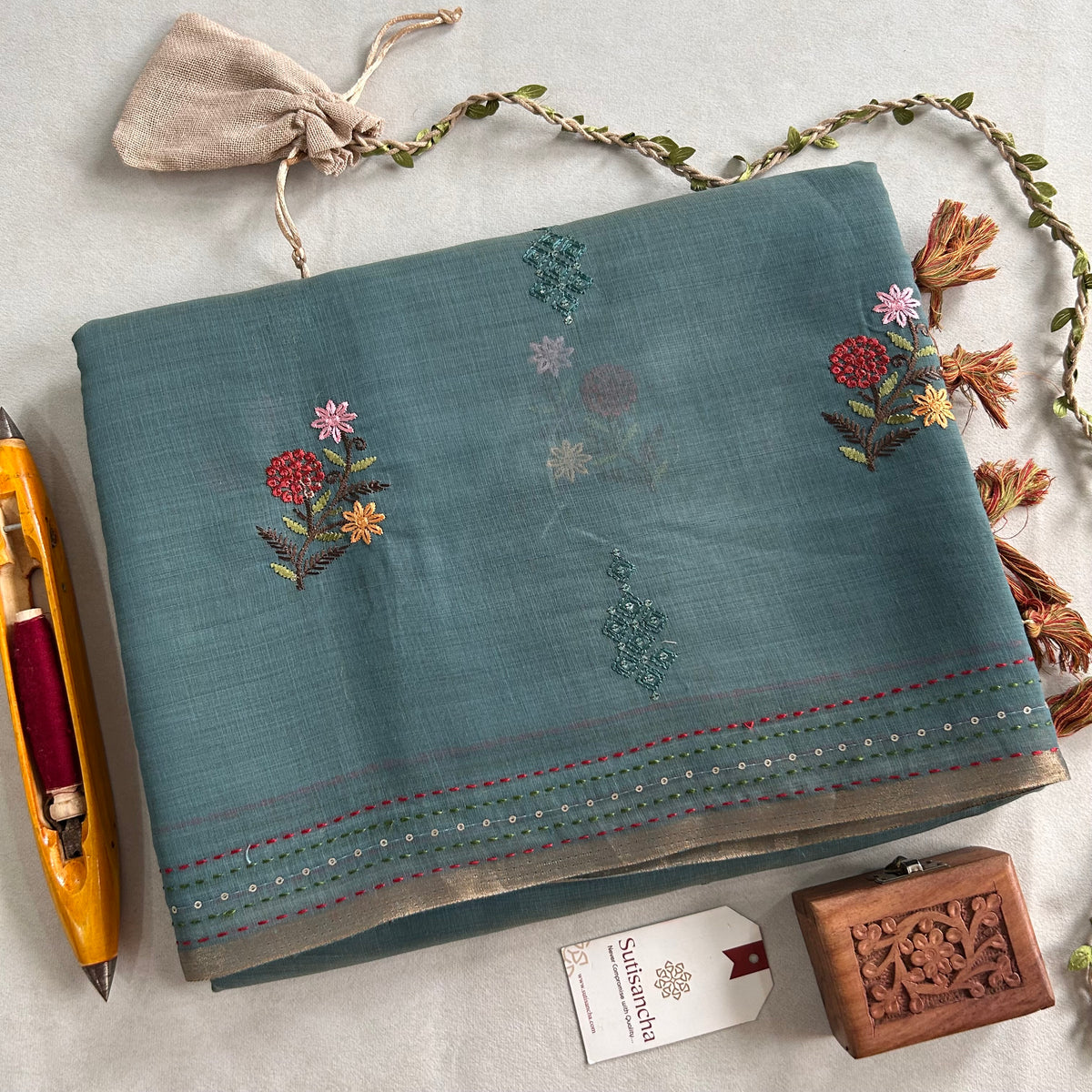 Rivaa Heritage Cotton Saree Floral Kantha Pallu Design