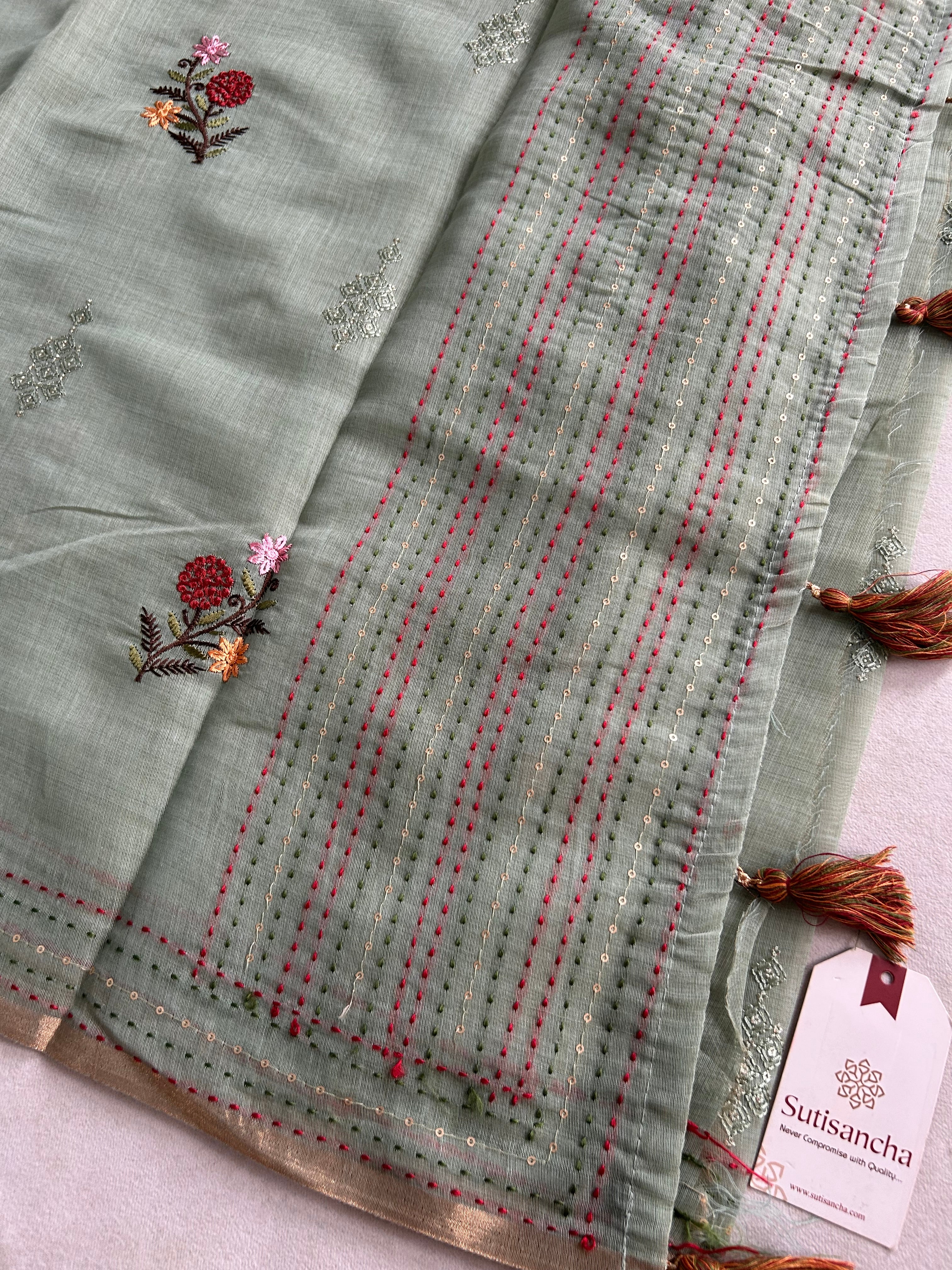 Rivaa Heritage Cotton Saree Floral Kantha Pallu Design
