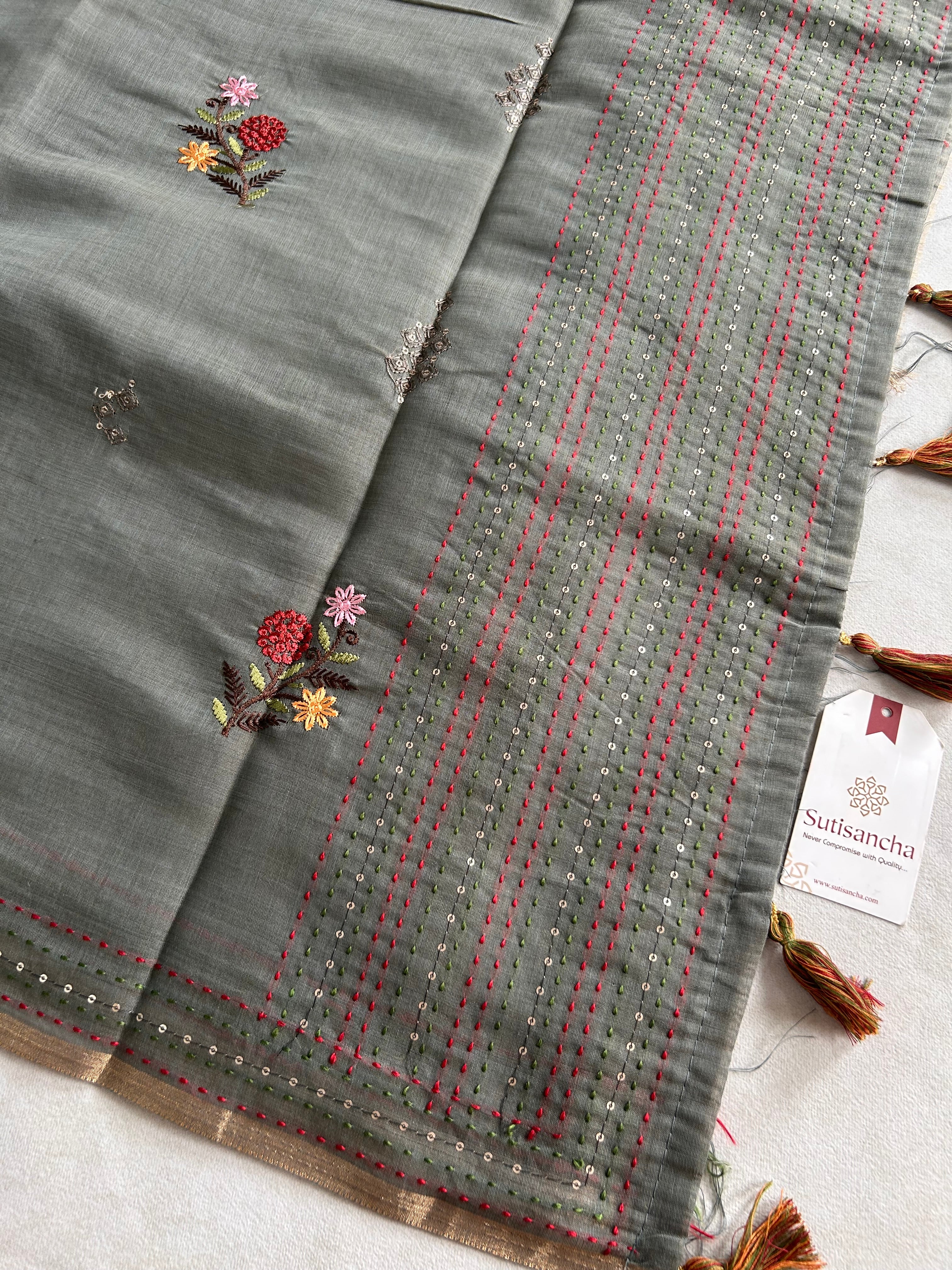 Rivaa Heritage Cotton Saree Floral Kantha Pallu Design