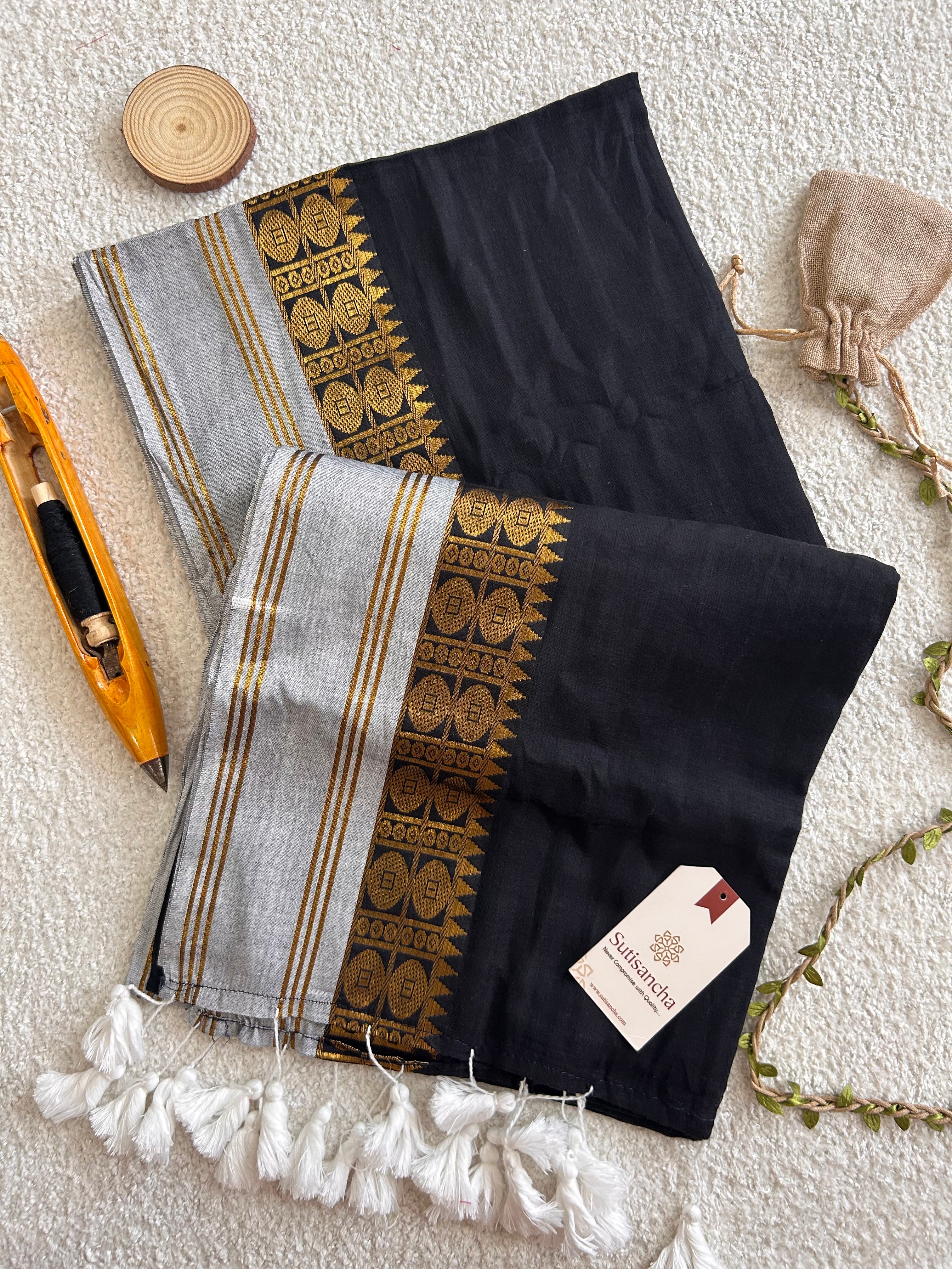 Mulaya Heritage Mul Cotton Saree Geometric Zari Border