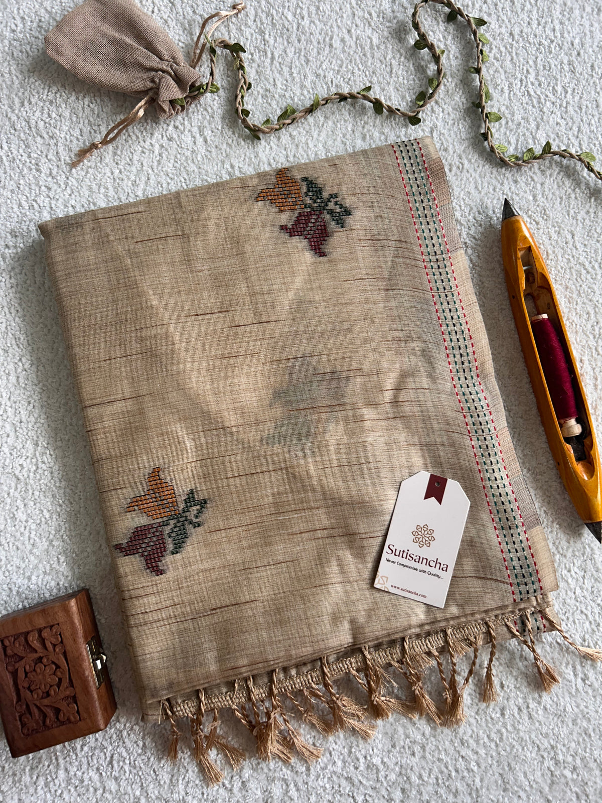 Kaira Cotton Saree Linear Weave Classic