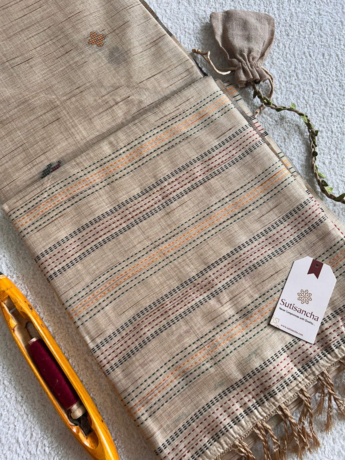 Kaira Cotton Saree Linear Weave Classic