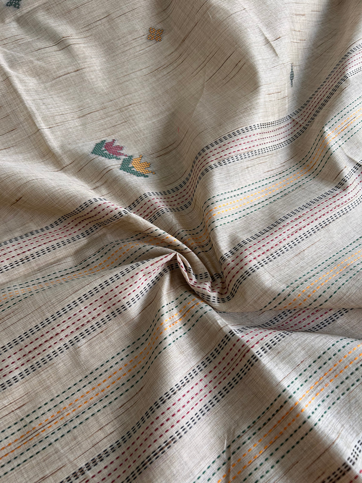 Kaira Cotton Saree Linear Weave Classic