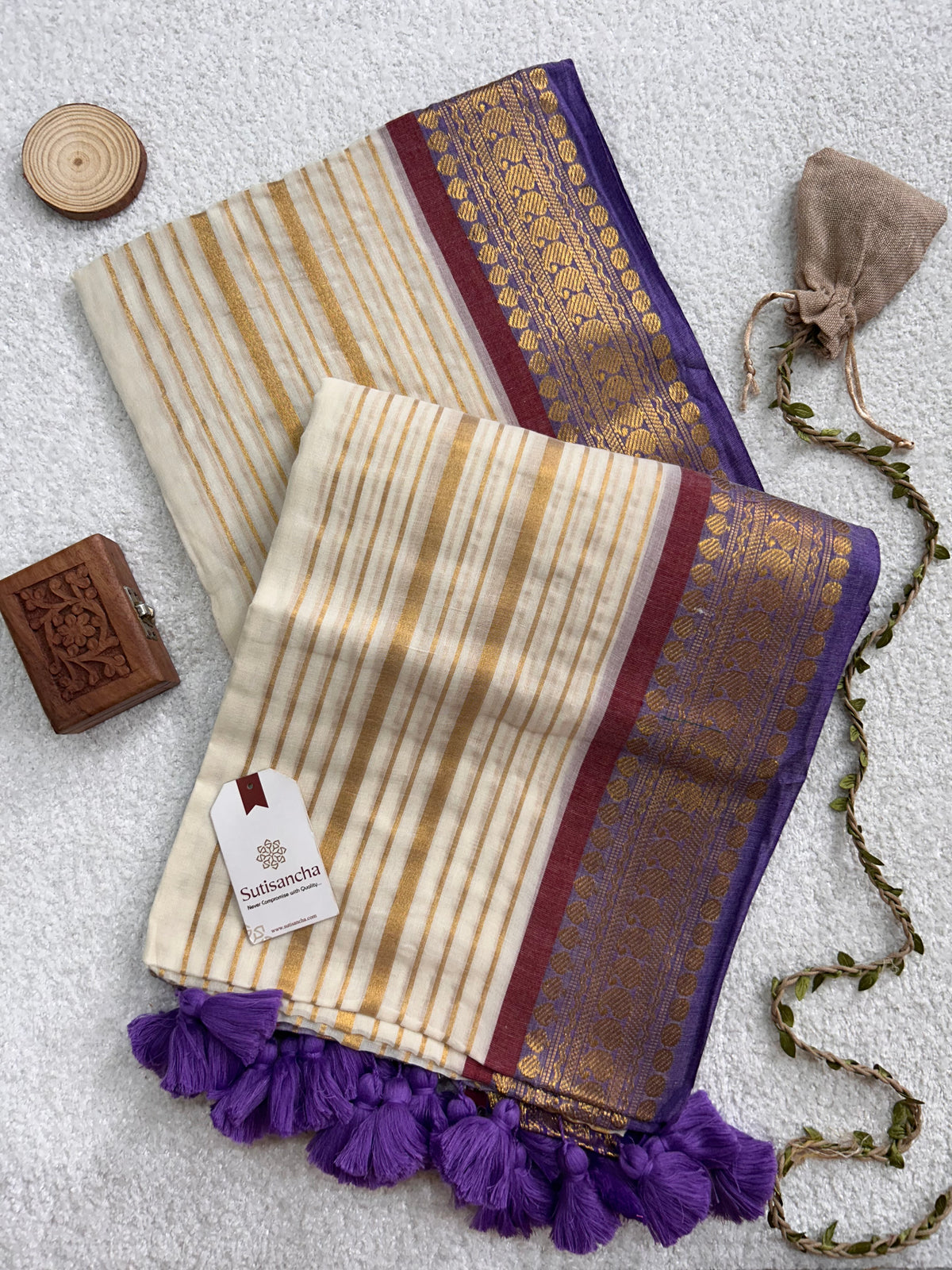 Mulaya Golden Rhythm Pure Mul Cotton Saree with Ornate Zari Borde