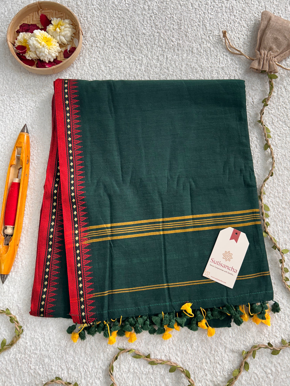 Ruhika Heritage Border Pure Mul Cotton Handloom Saree